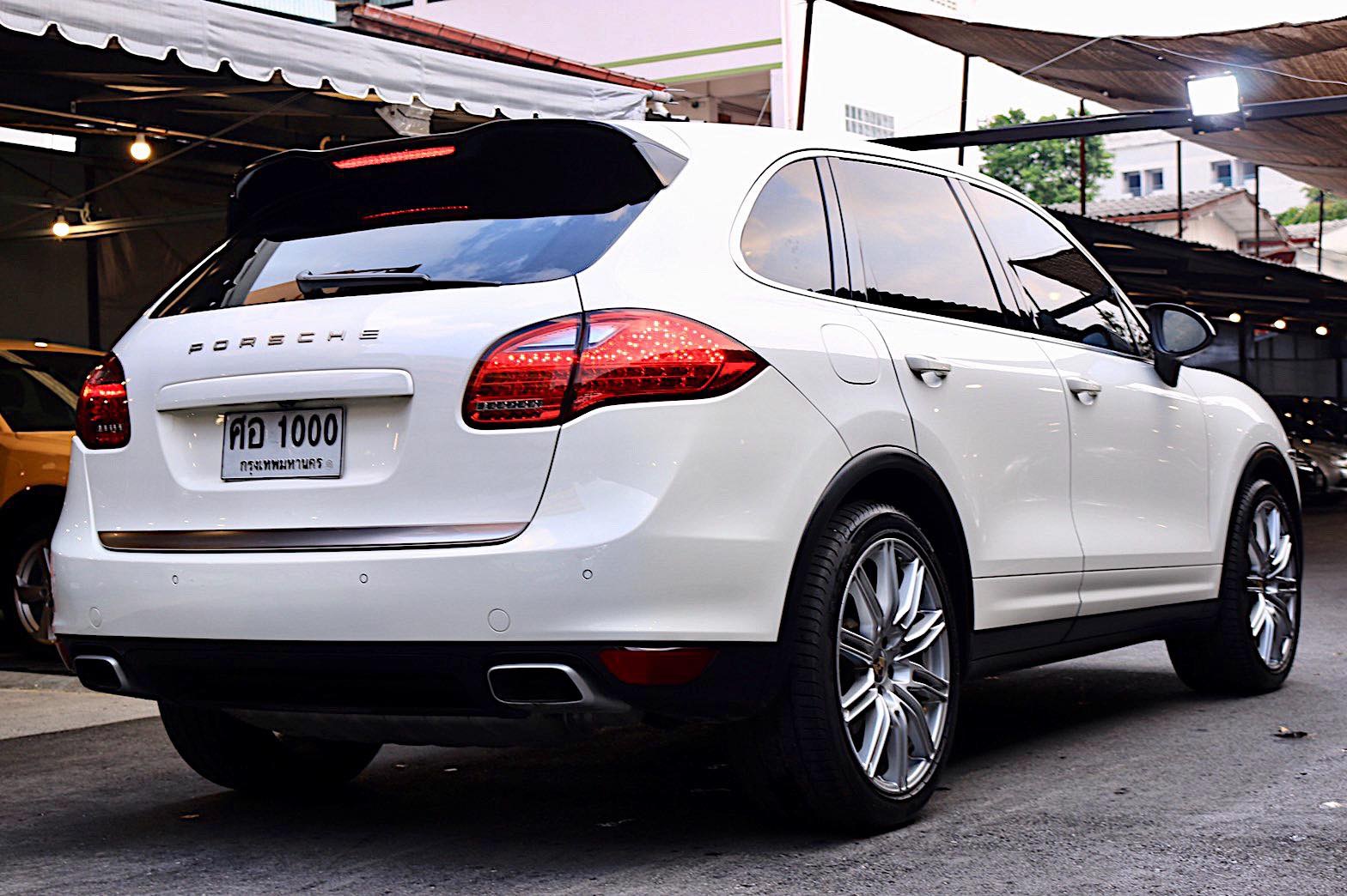 Porsche Cayenne ปี 2012 สีขาว (รูปที่ 5)