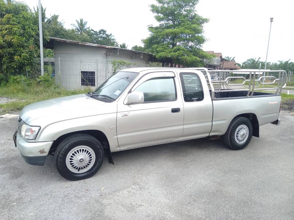 Toyota Hilux Tiger Extra cab ปี 2004 สีเงิน (รูปที่ 7)