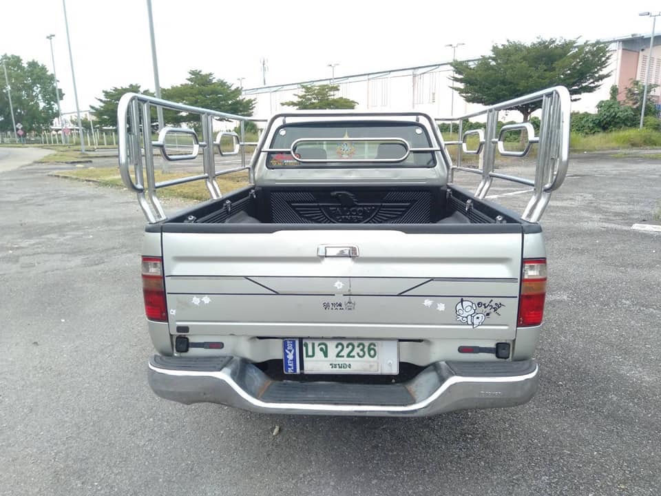 Toyota Hilux Tiger Extra cab ปี 2004 สีเงิน (รูปที่ 4)