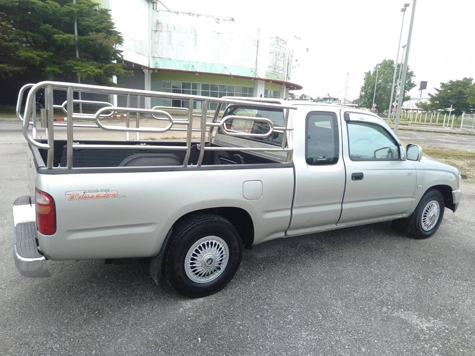 Toyota Hilux Tiger Extra cab ปี 2004 สีเงิน (รูปที่ 5)