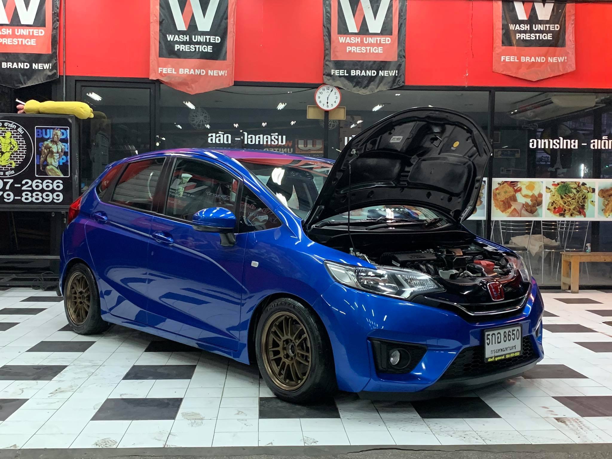 Honda Jazz GK ปี 2016 สีน้ำเงิน (รูปที่ 2)