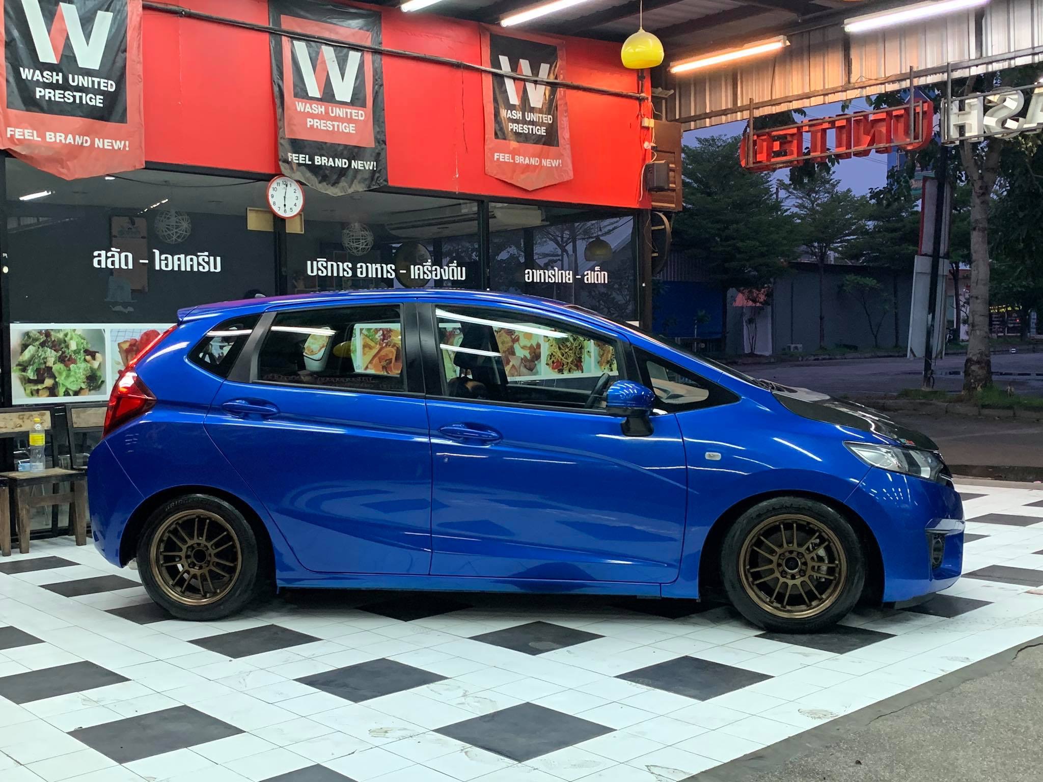 Honda Jazz GK ปี 2016 สีน้ำเงิน (รูปที่ 8)