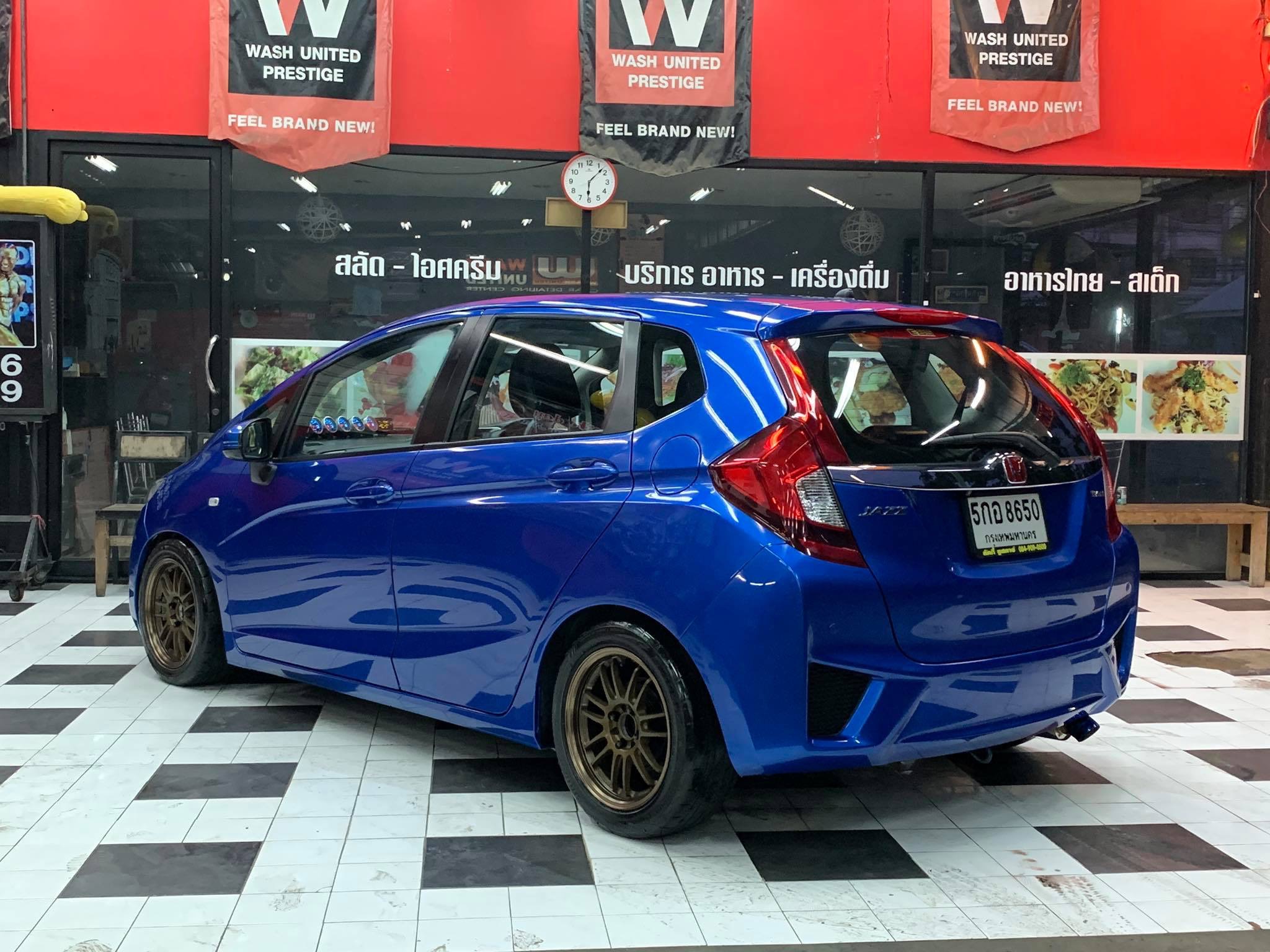 Honda Jazz GK ปี 2016 สีน้ำเงิน (รูปที่ 9)