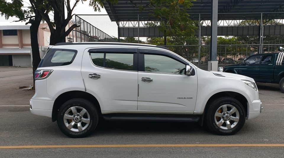 Chevrolet Trailblazer ปี 2013 สีขาว (รูปที่ 6)