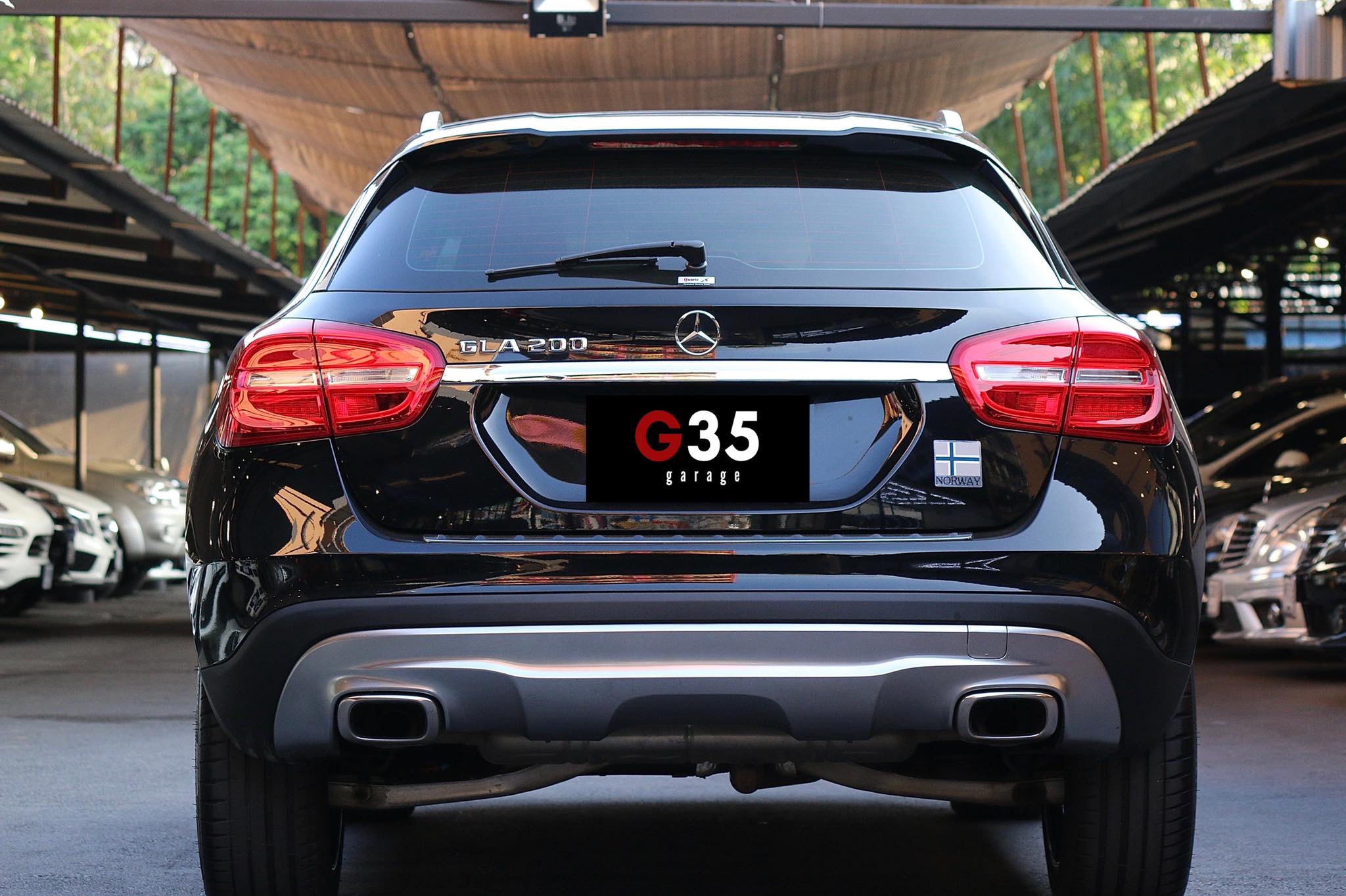 Mercedes-Benz GLA-Class X156 GLA200 ปี 2015 สีดำ (รูปที่ 6)