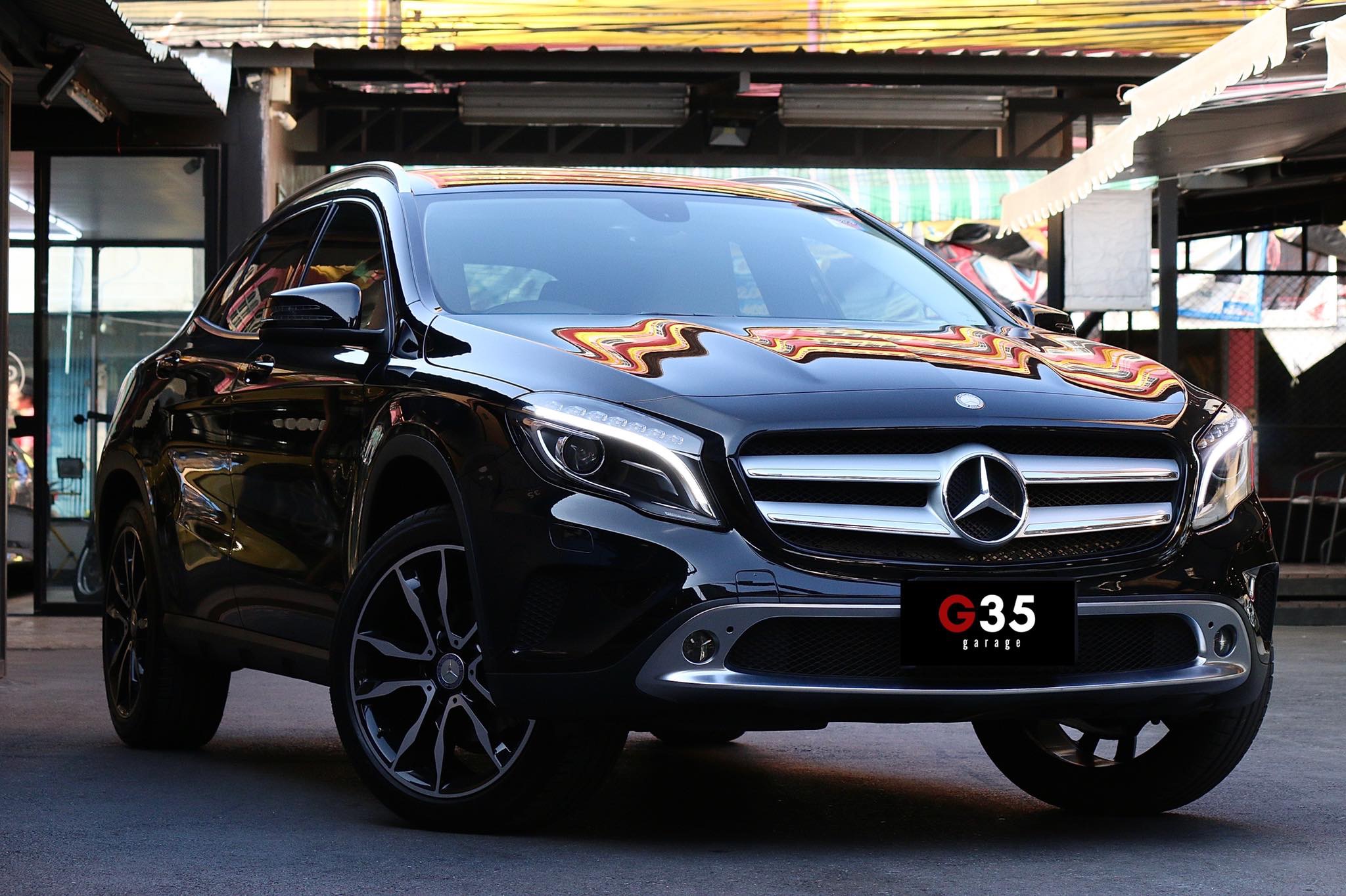 Mercedes-Benz GLA-Class X156 GLA200 ปี 2015 สีดำ (รูปที่ 2)
