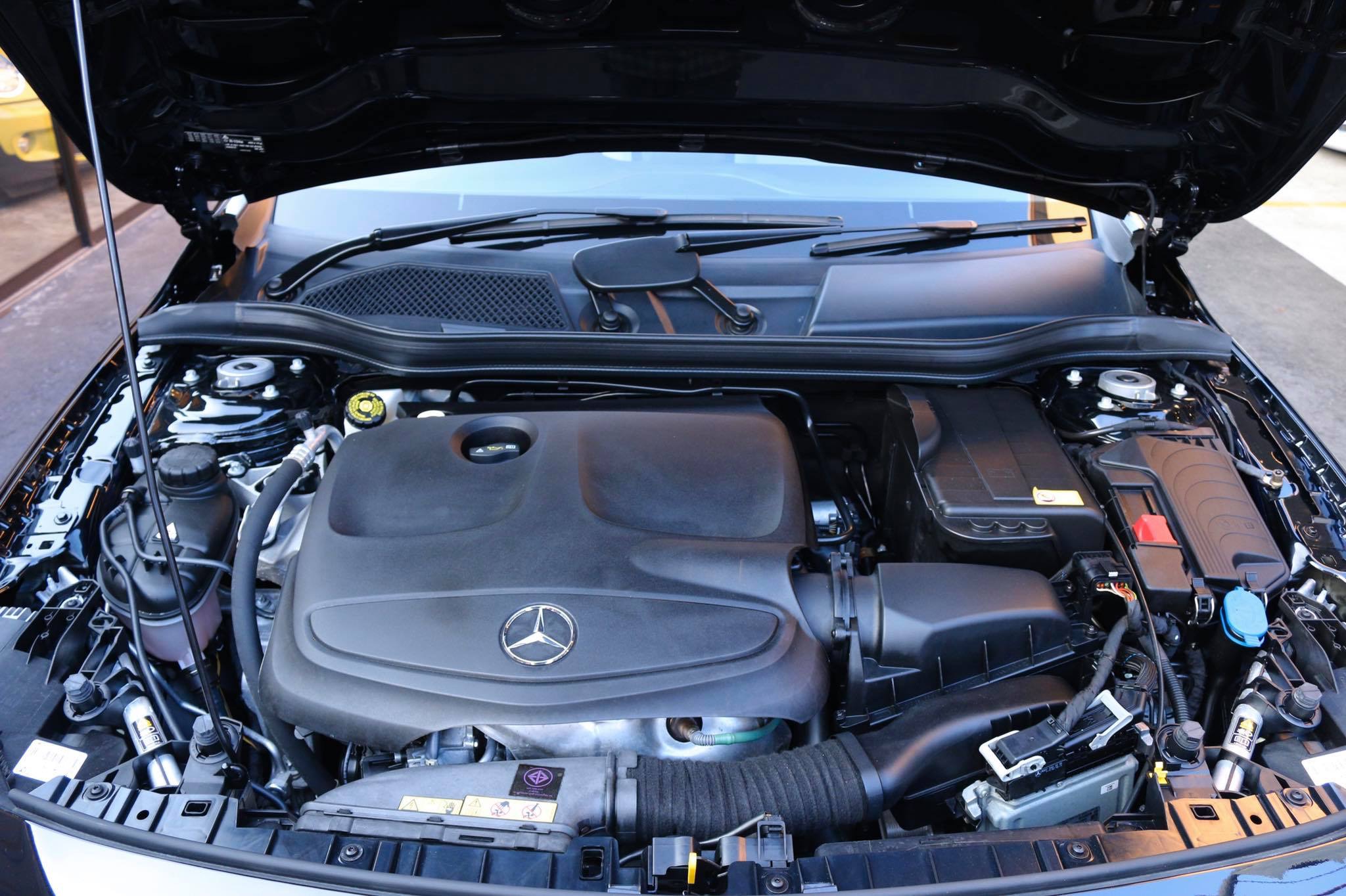 Mercedes-Benz GLA-Class X156 GLA200 ปี 2015 สีดำ (รูปที่ 27)