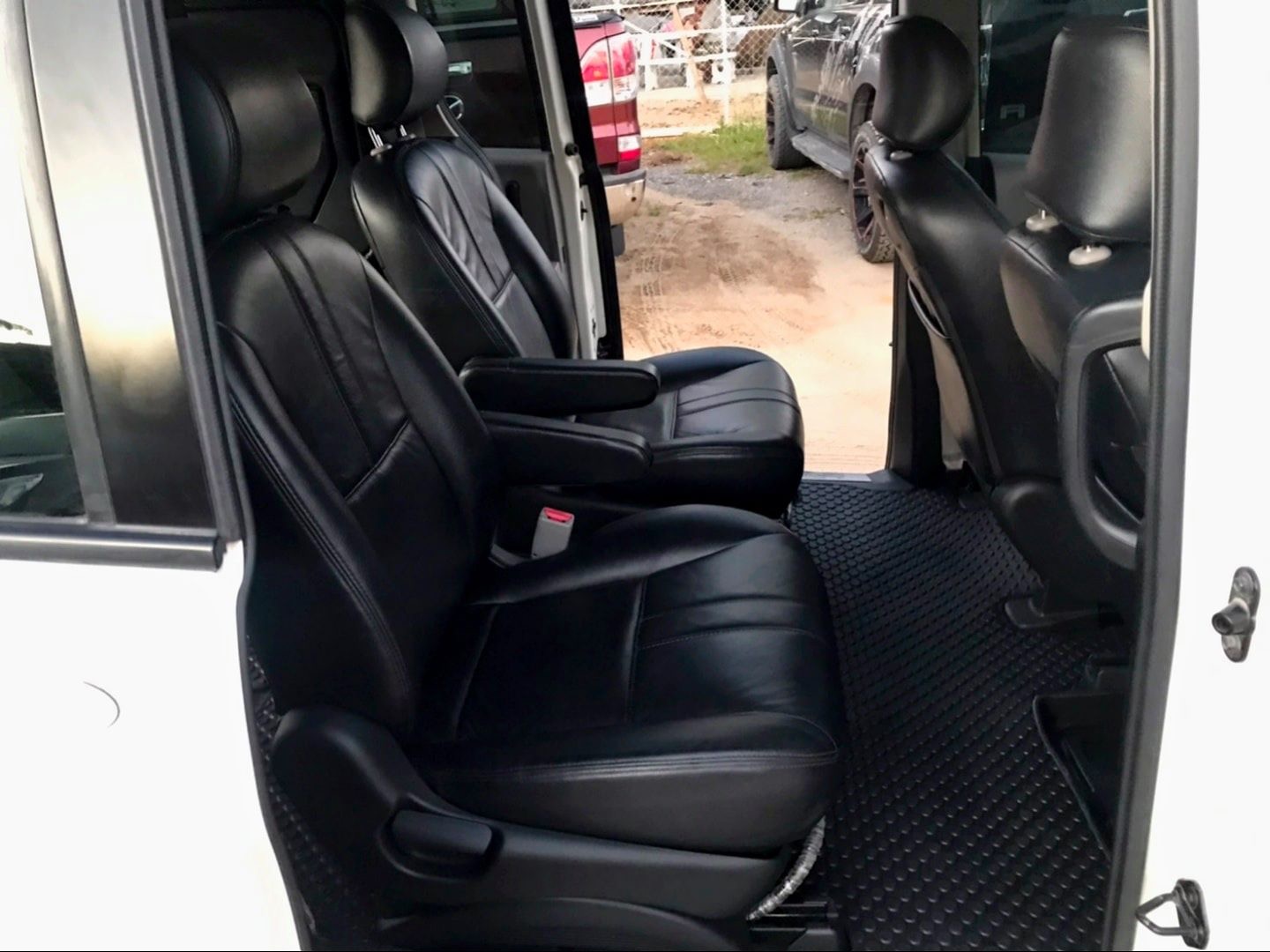 Honda Freed ปี 2012 สีขาว (รูปที่ 6)