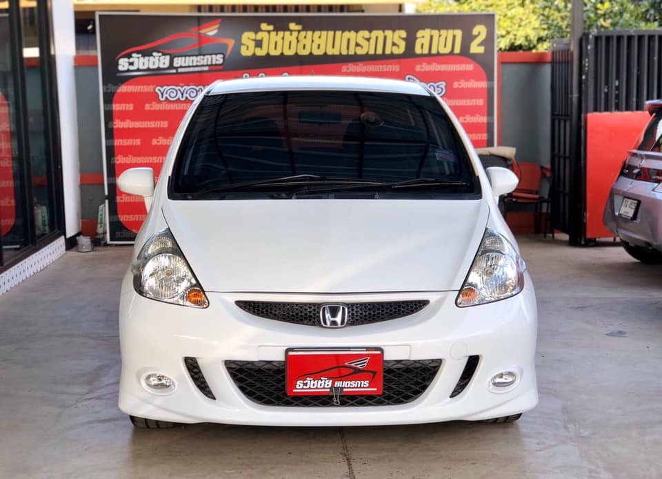 Honda Jazz GD ปี 2007 สีขาว