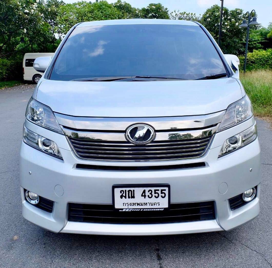 Toyota Vellfire ปี 2012 สีเงิน (รูปที่ 2)
