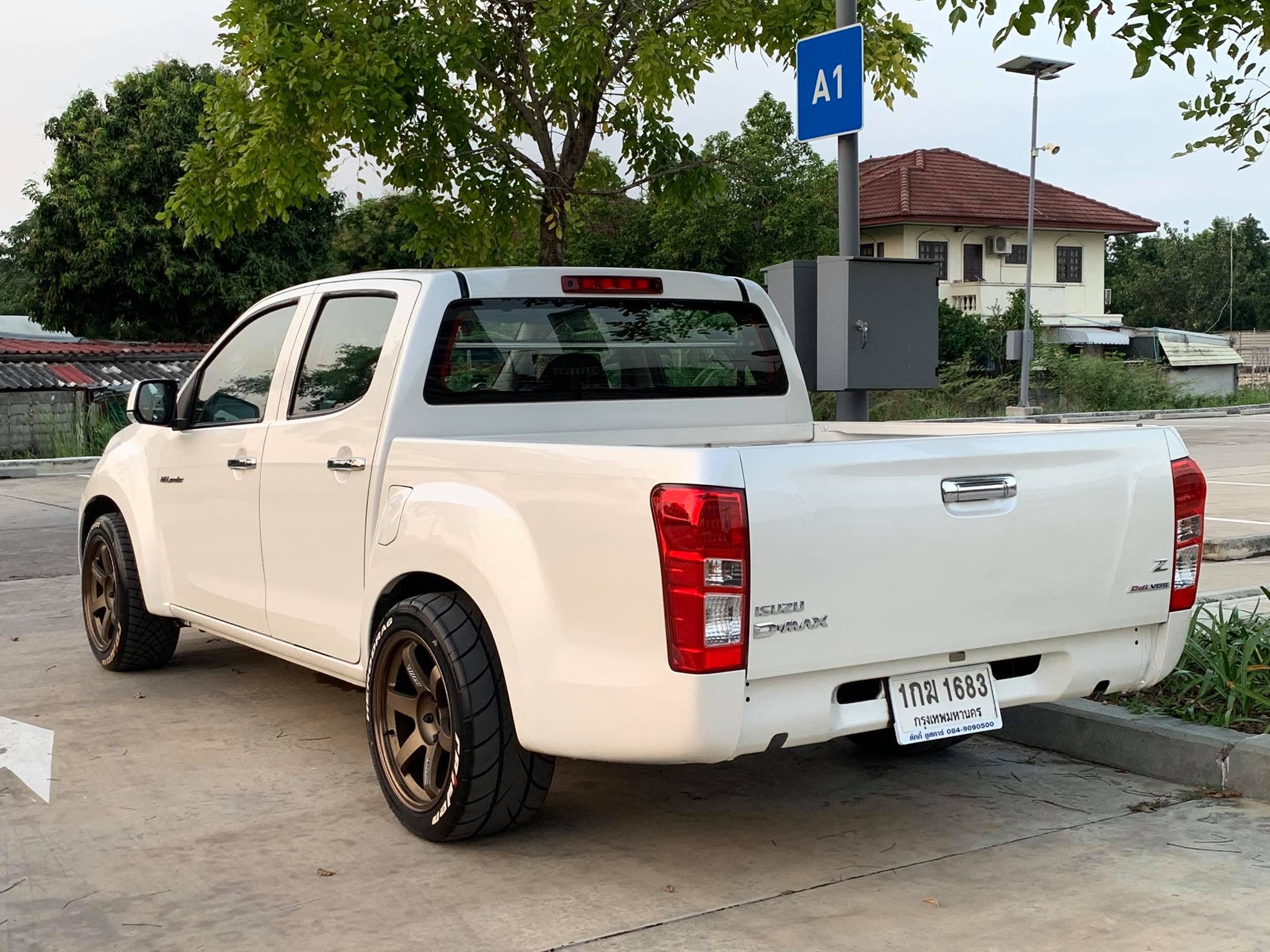 Isuzu D-Max Hi-Lander (4 ประตู) ปี 2012 สีขาว