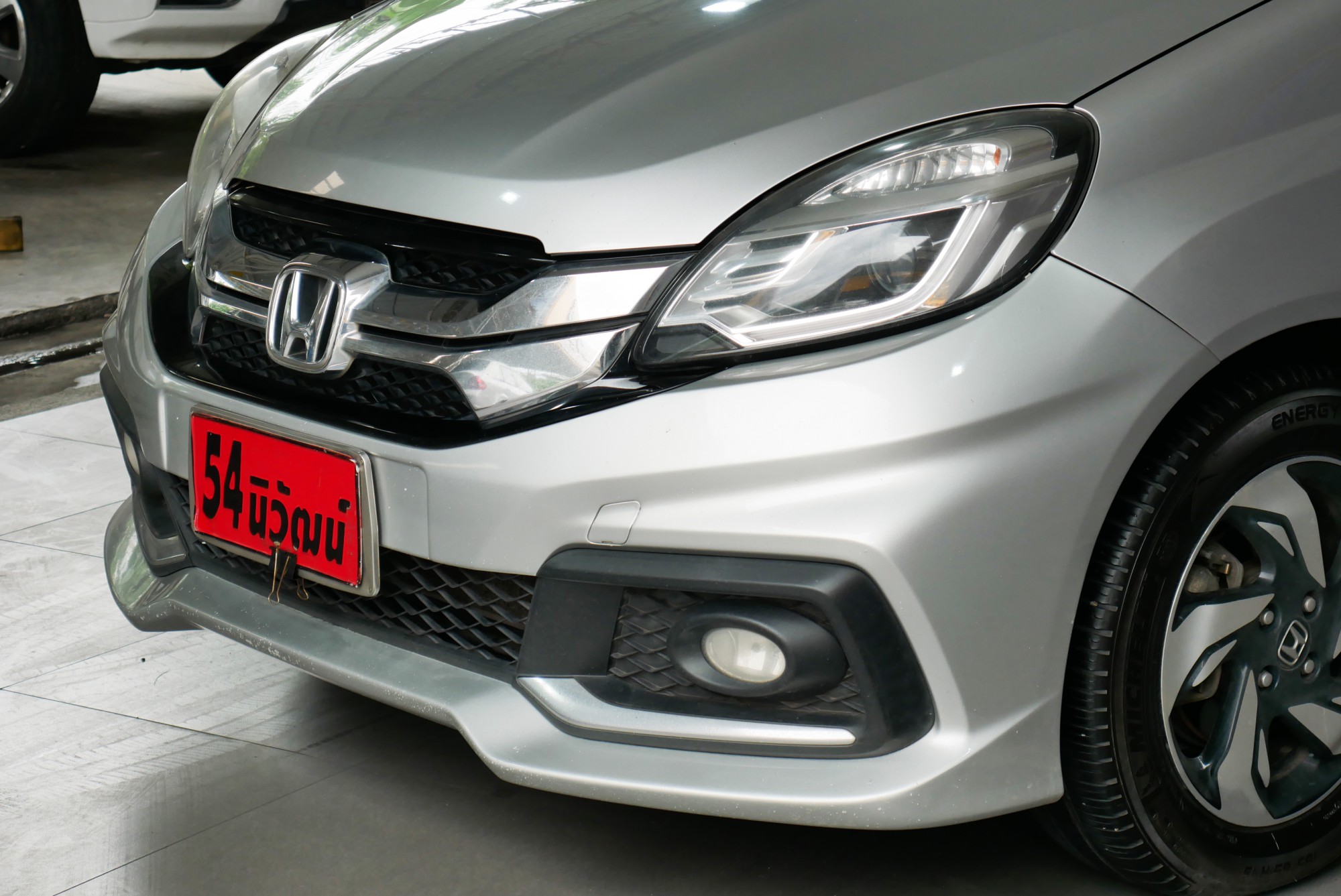 HONDA MOBILIO 1.5 RS AT ปี 2015 สีเงิน