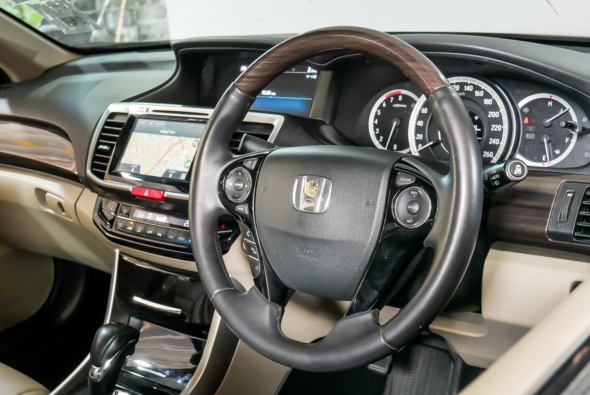 HONDA ACCORD G9 2.4 EL NAVI MINOR CHANGE AT ปี 2016 สีดำ (รูปที่ 14)