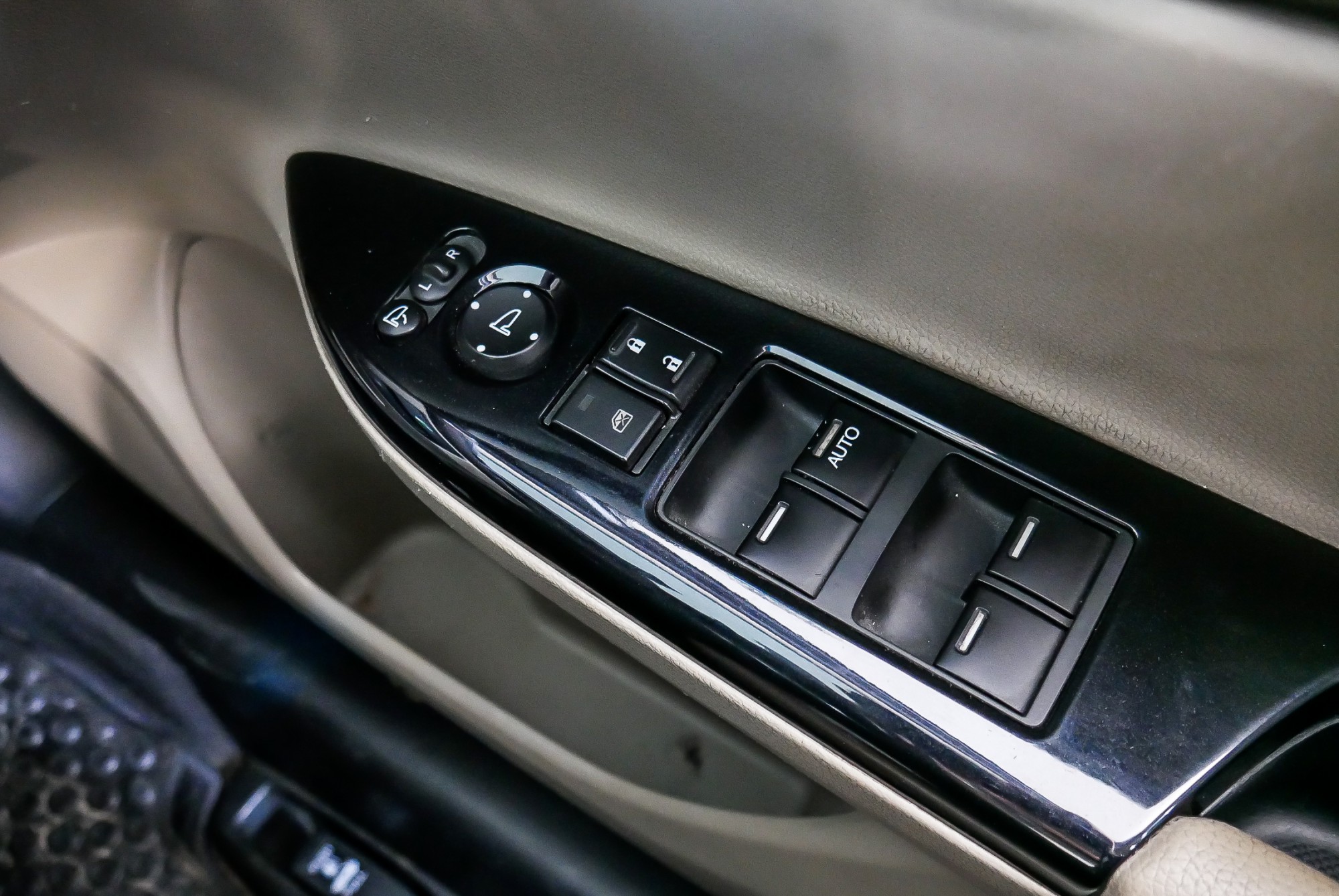 HONDA ACCORD G9 2.4 EL NAVI MINOR CHANGE AT ปี 2016 สีดำ (รูปที่ 9)