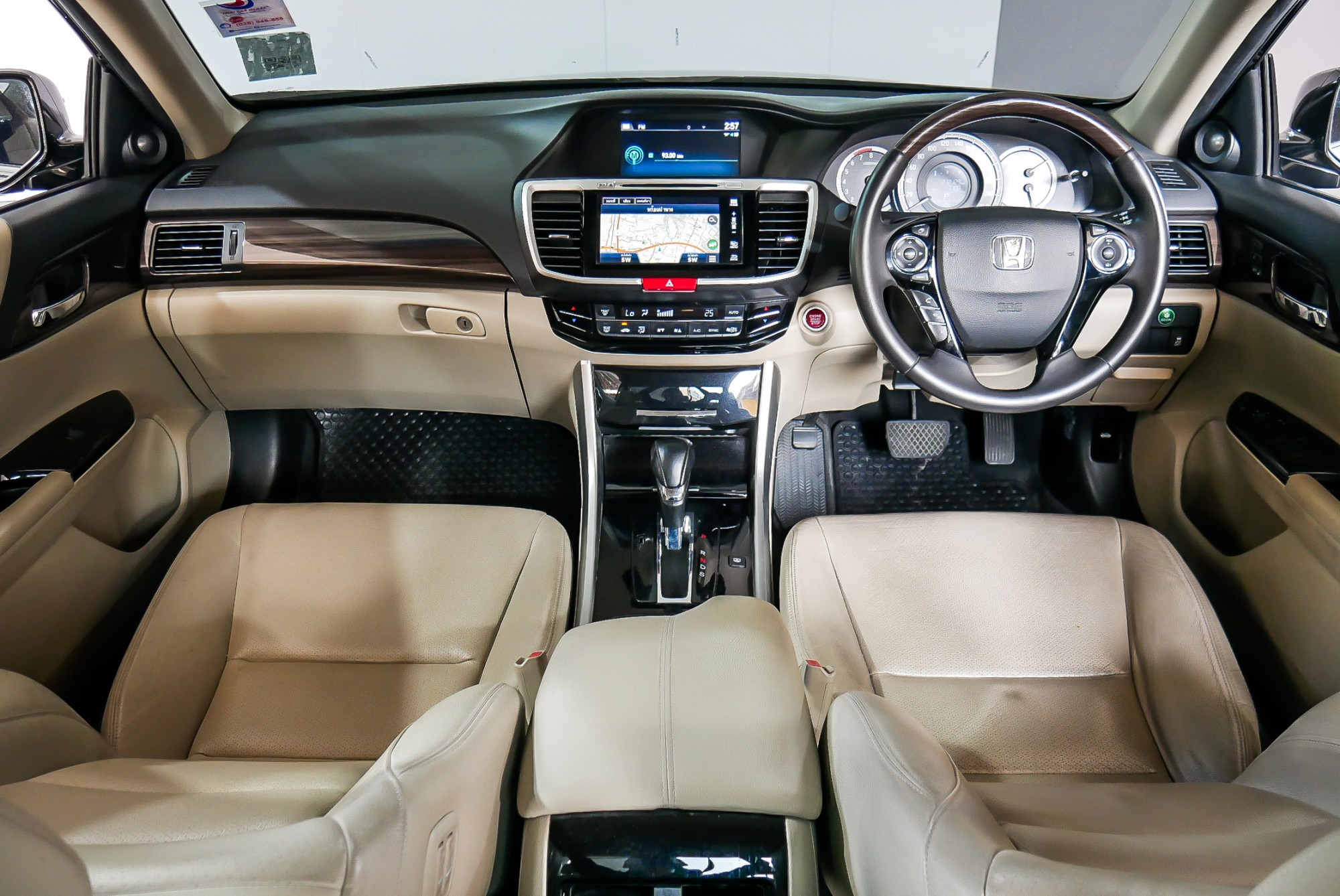 HONDA ACCORD G9 2.4 EL NAVI MINOR CHANGE AT ปี 2016 สีดำ (รูปที่ 7)