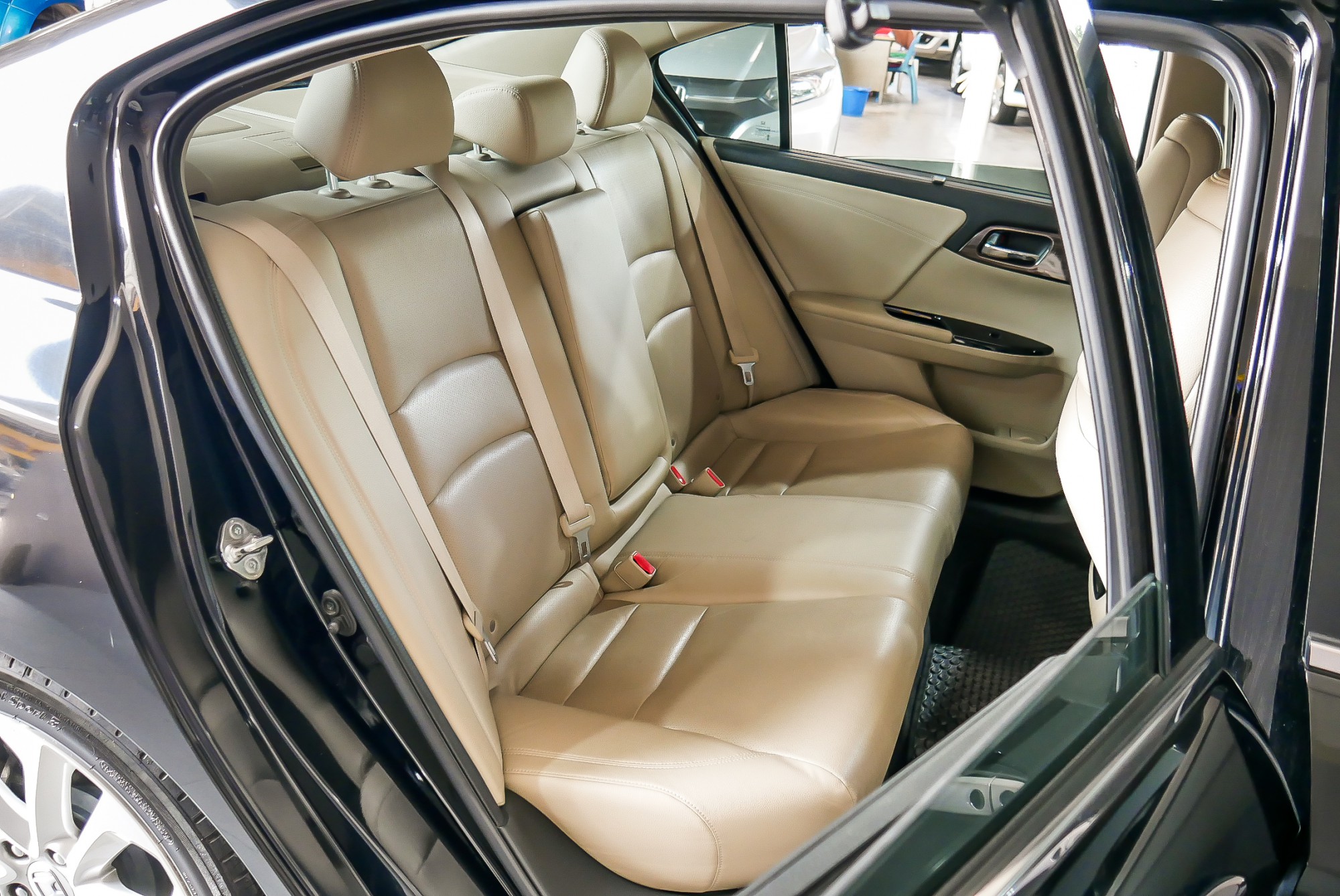 HONDA ACCORD G9 2.4 EL NAVI MINOR CHANGE AT ปี 2016 สีดำ (รูปที่ 19)