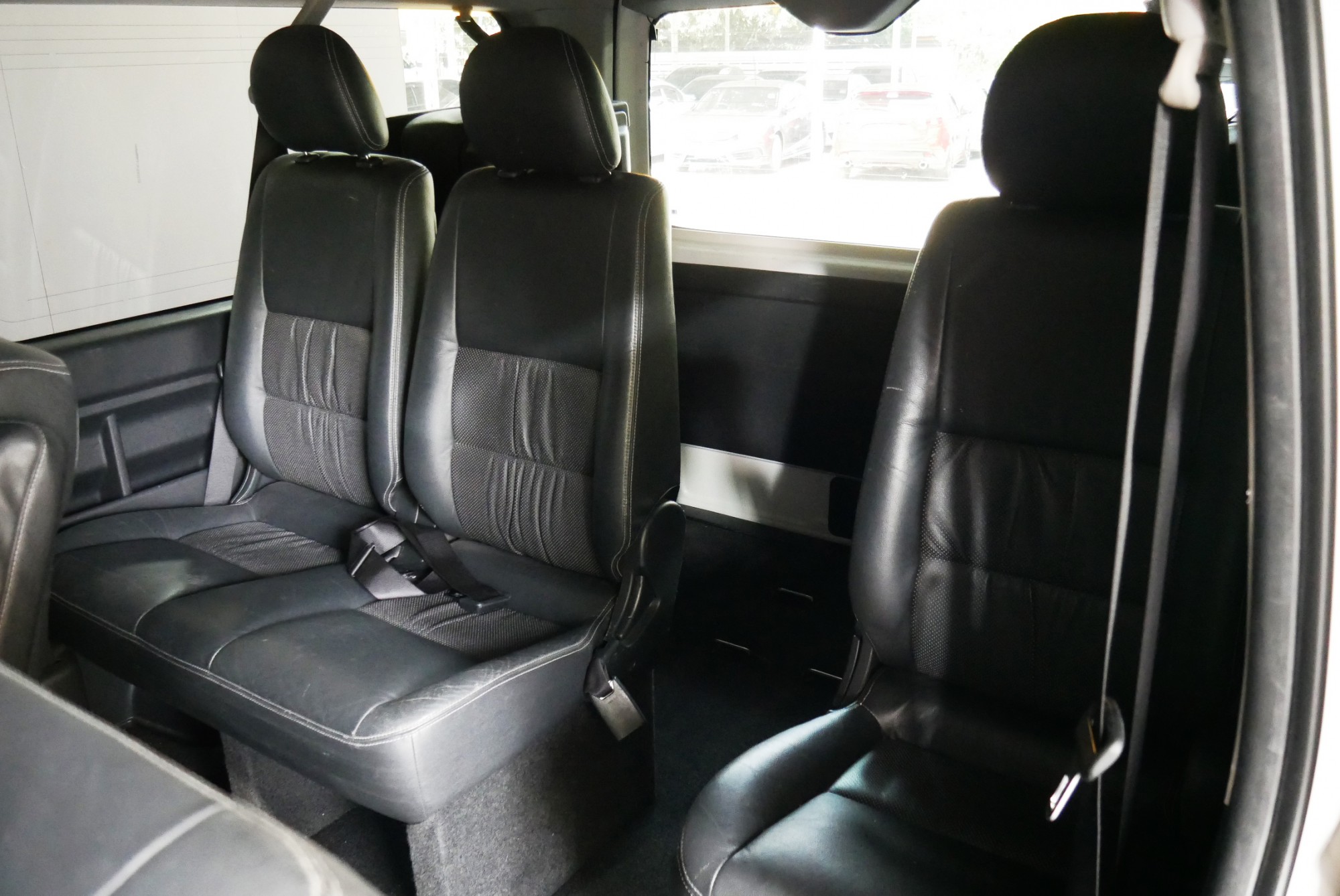 Toyota VENTURY 2.7 G ปี 2015 สีขาว (รูปที่ 16)