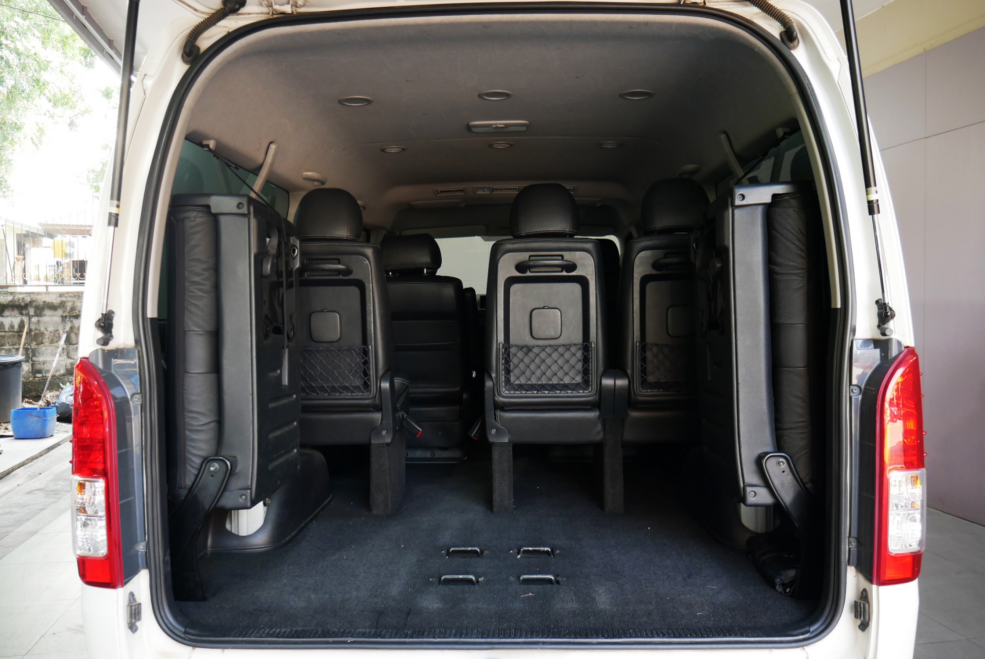 Toyota VENTURY 2.7 G ปี 2015 สีขาว (รูปที่ 22)
