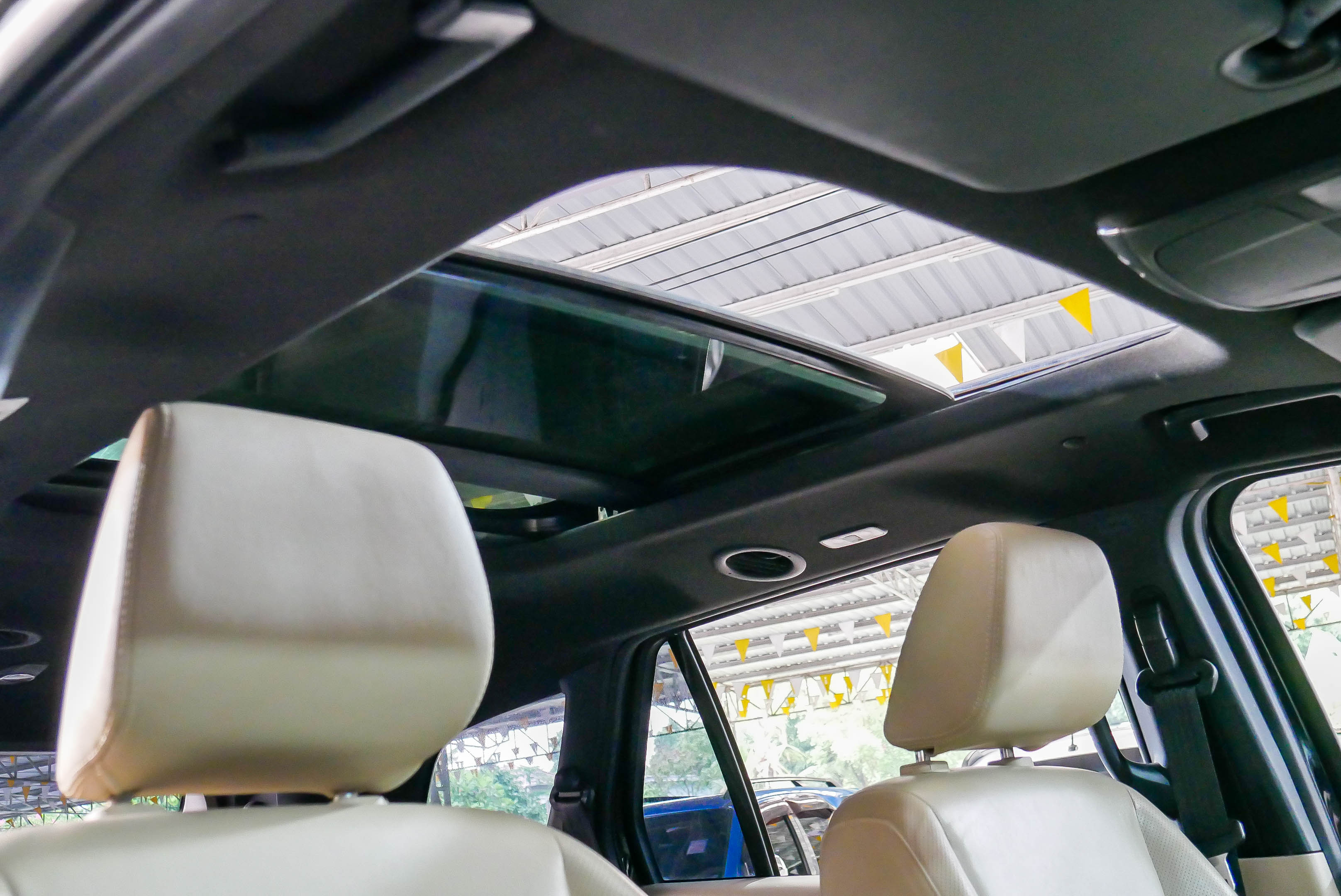 Ford Everest 3.2 TITANIUM PLUS 4WD ปี 2016 (รูปที่ 8)