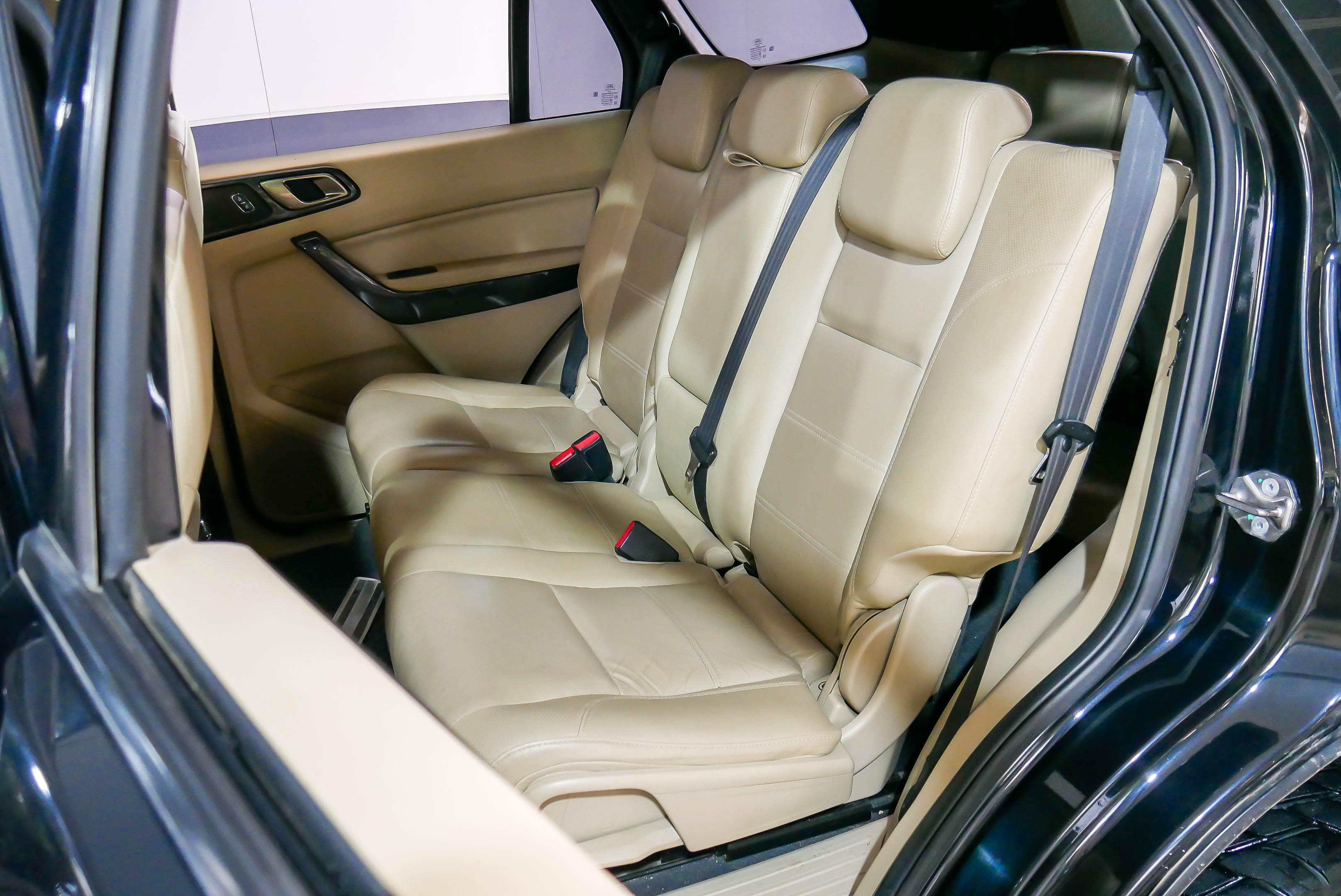 Ford Everest 3.2 TITANIUM PLUS 4WD ปี 2016 (รูปที่ 14)