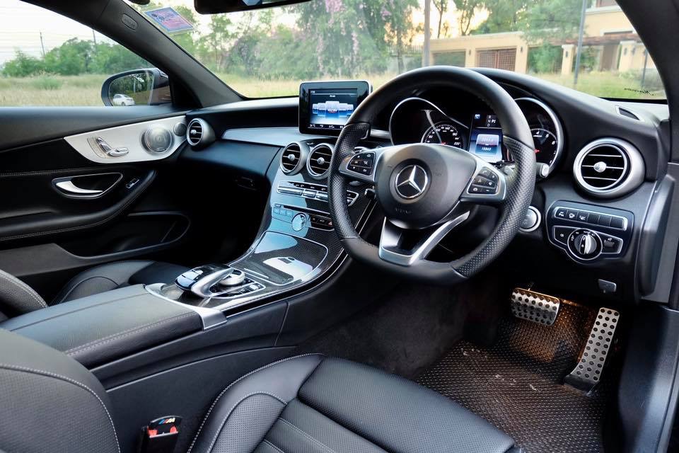 Mercedes-Benz C-Class C205 C250 ปี 2018 สีดำ (รูปที่ 10)