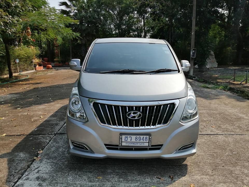 Hyundai H-1 ปี 2016 สีเงิน (รูปที่ 3)
