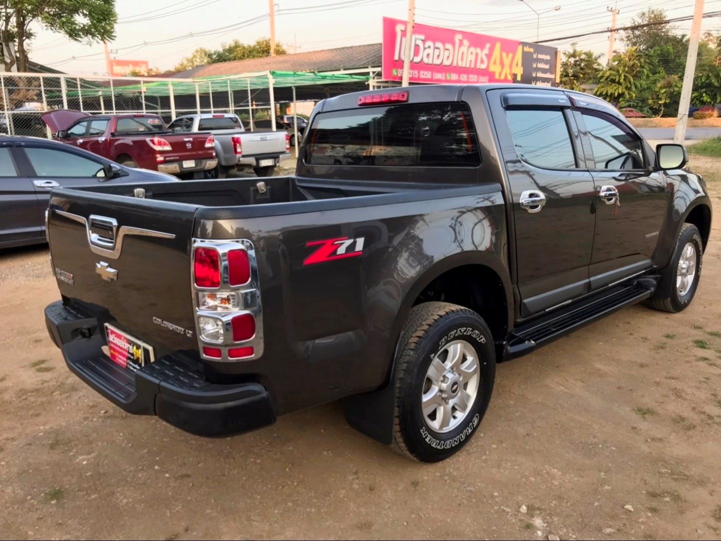 Chevrolet Colorado Gen2 โฉม 4 ประตู ปี 2013 สีน้ำตาล (รูปที่ 4)