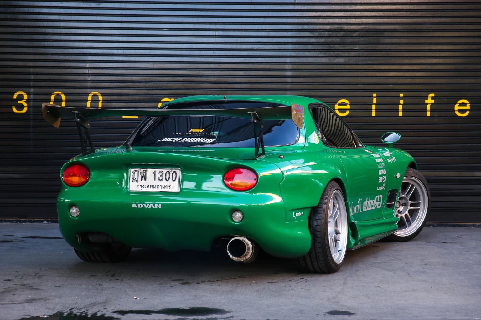 Mazda RX-7 ปี 2001 สีเขียว (รูปที่ 2)