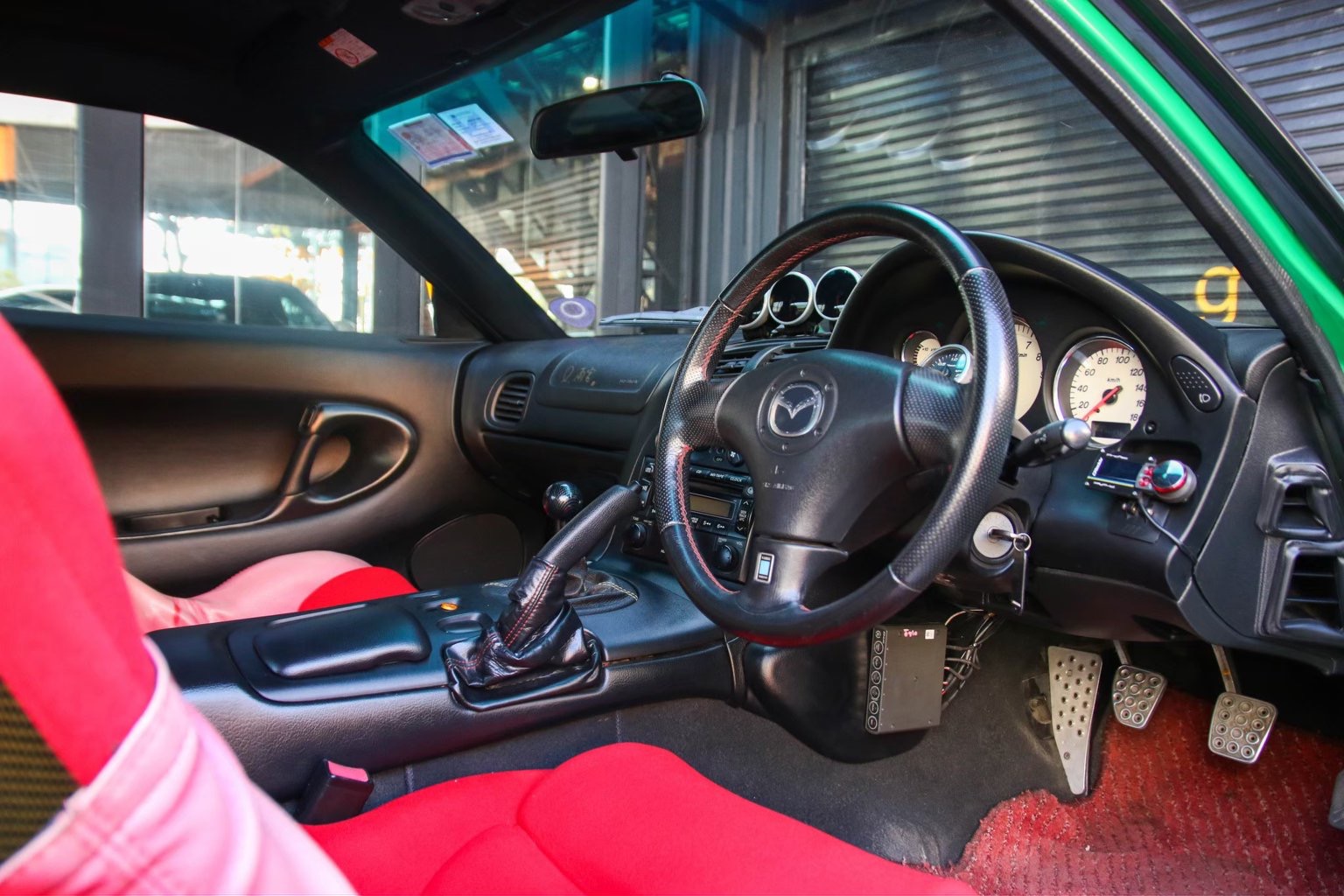 Mazda RX-7 ปี 2001 สีเขียว (รูปที่ 11)