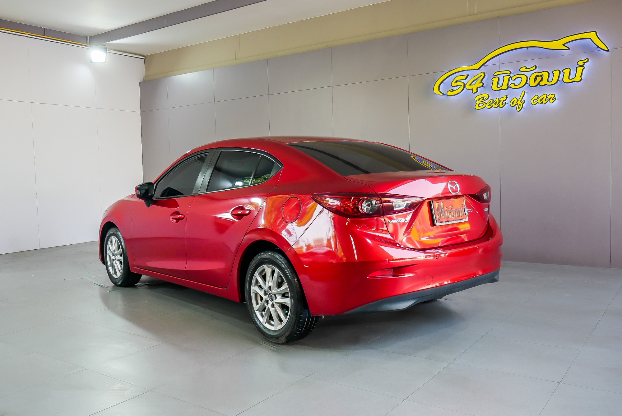 MAZDA 3 SKYACTIV 2.0 E SEDAN ปี 2015 สีแดง