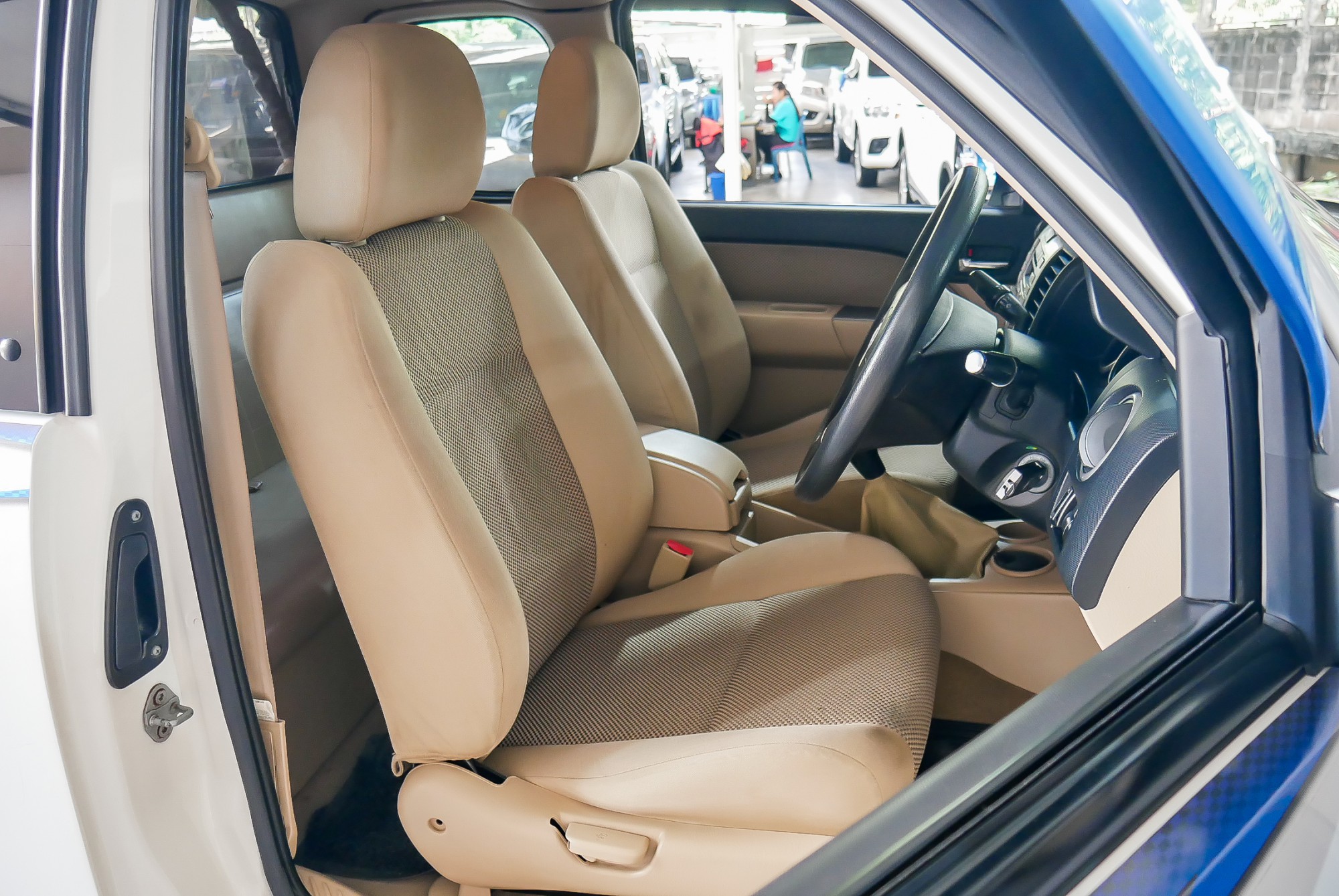 Mazda BT-50 Free Style Cab ปี 2008 สีขาว (รูปที่ 13)