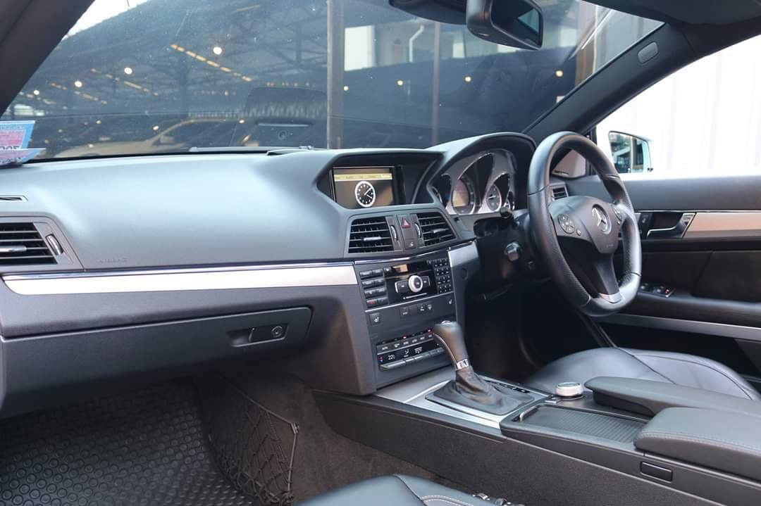 Mercedes-Benz E-Class C207 E250 ปี 2010 สีเงิน (รูปที่ 13)
