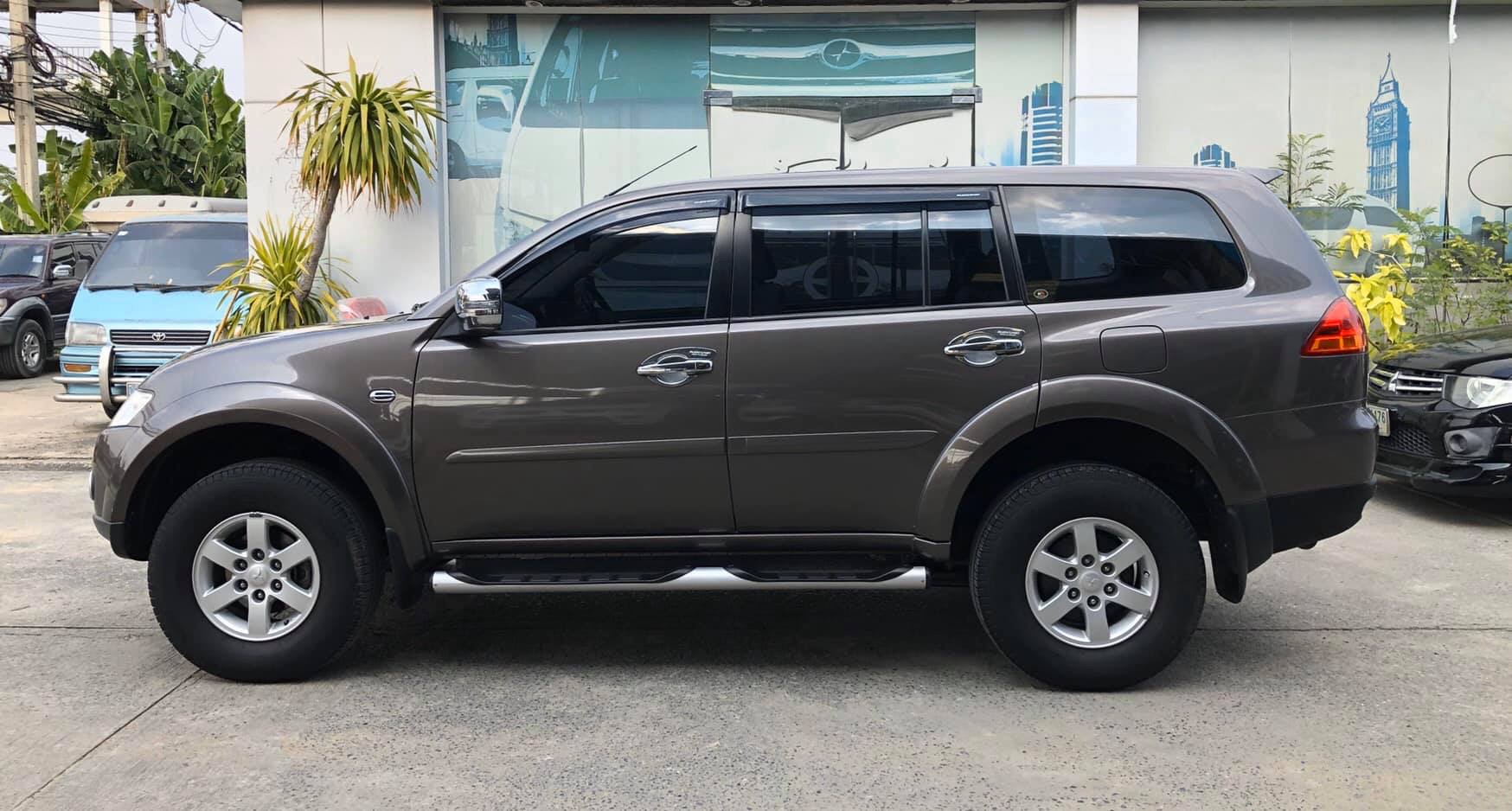 Mitsubishi Pajero Sport ปี 2014 สีน้ำตาล (รูปที่ 4)