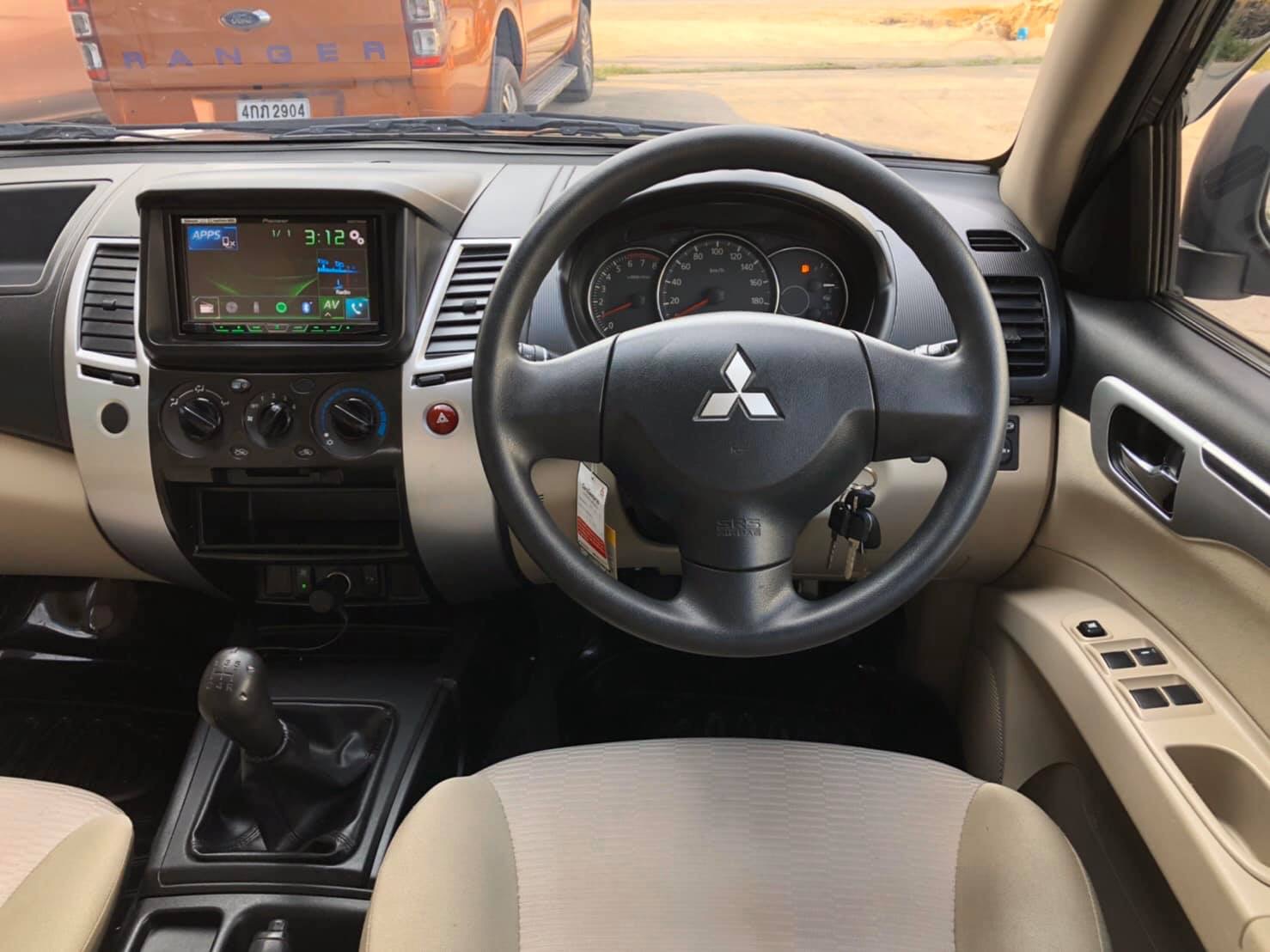 Mitsubishi Pajero Sport ปี 2014 สีน้ำตาล