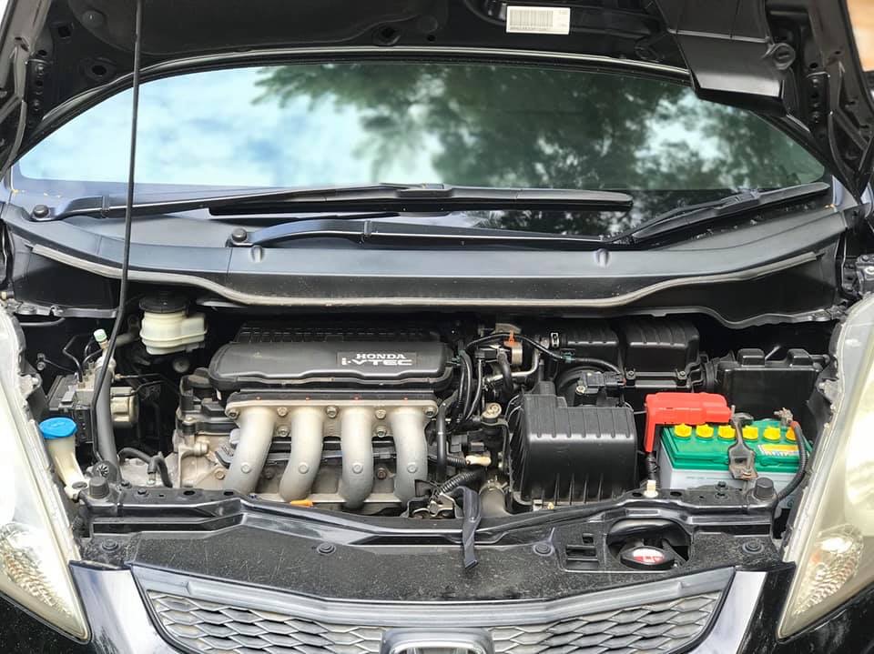 Honda Jazz GE ปี 2010 สีดำ (รูปที่ 17)