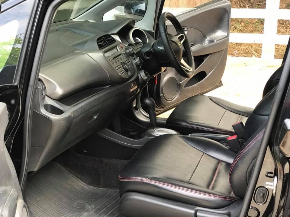 Honda Jazz GE ปี 2010 สีดำ (รูปที่ 14)