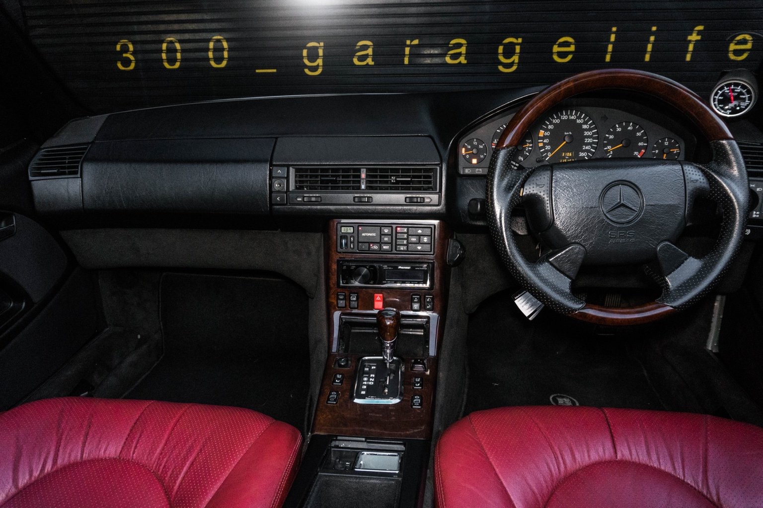 Mercedes-Benz SL-Class R129 ปี 1991 สีเงิน (รูปที่ 7)