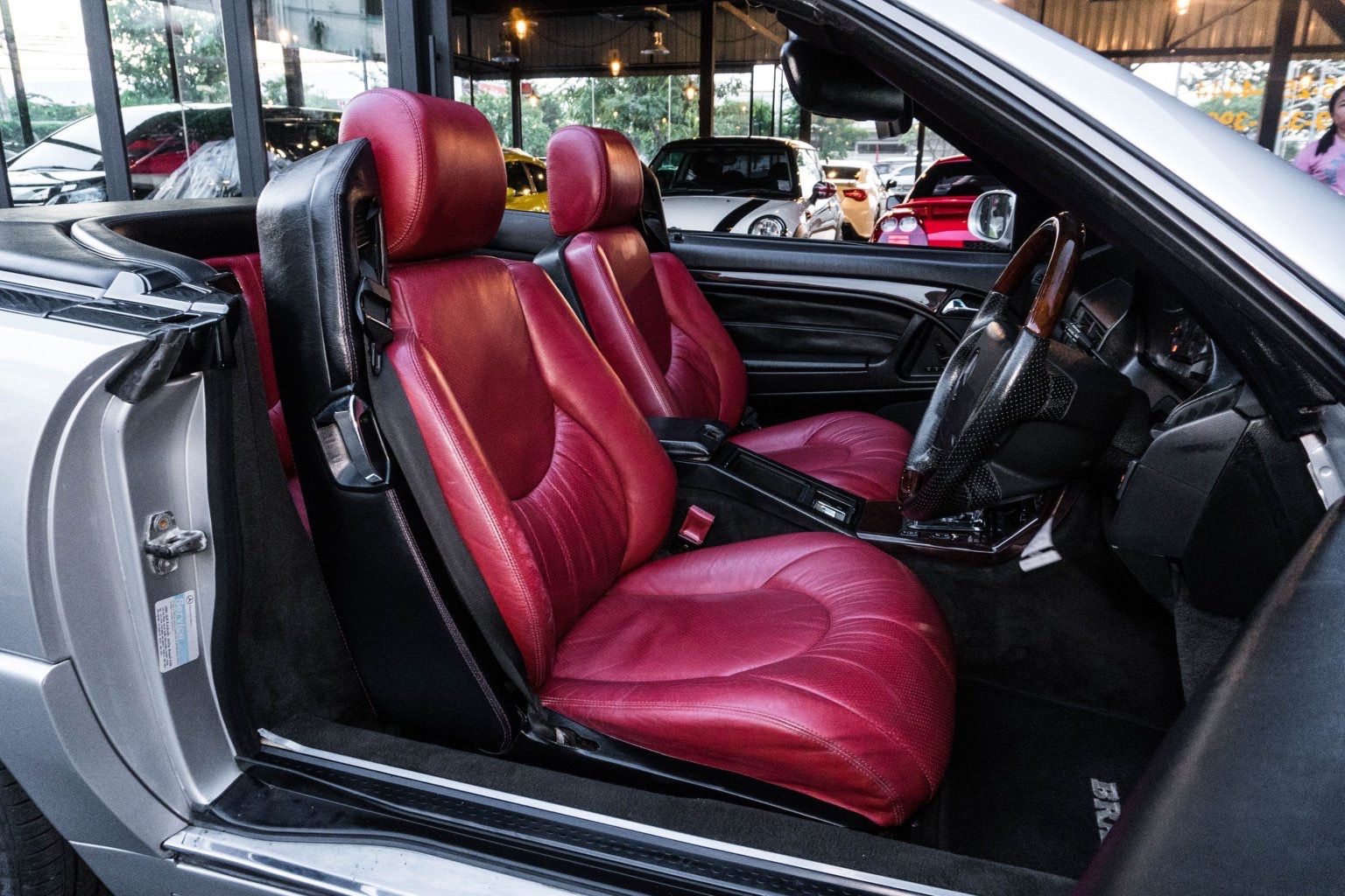 Mercedes-Benz SL-Class R129 ปี 1991 สีเงิน (รูปที่ 8)