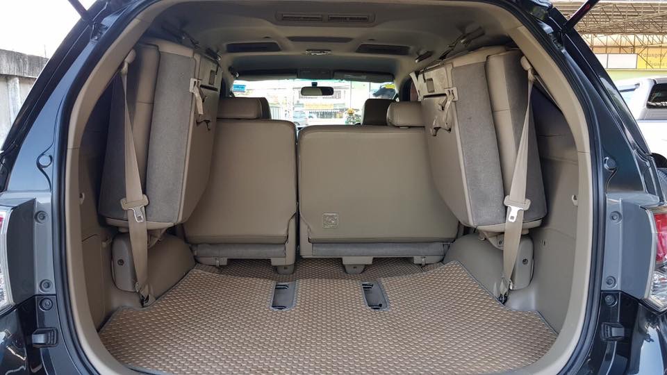 Toyota Fortuner ไมเนอร์เชนจ์ 2 ปี 2011 สีดำ (รูปที่ 13)
