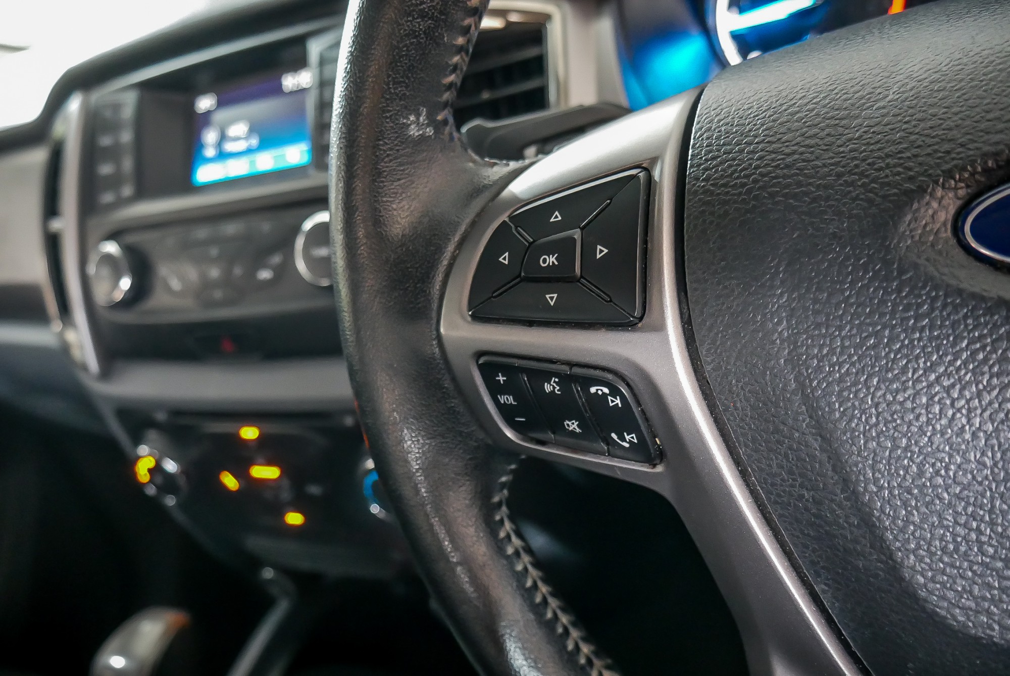 FORD RANGER DOUBLECAB 2.2 XLT HI-RIDER AT ปี 2016 สีเทา (รูปที่ 11)