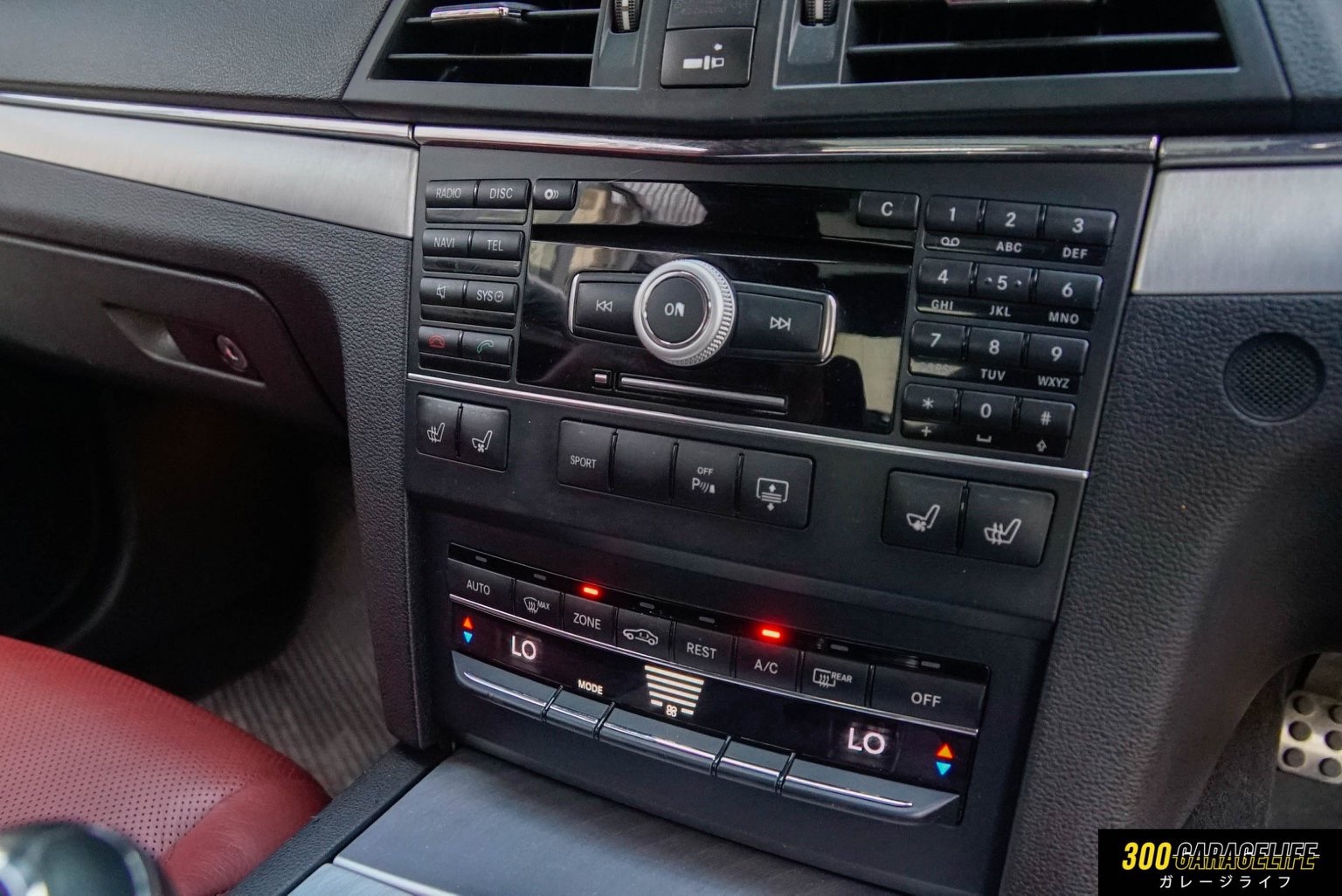Mercedes-Benz E-Class C207 E250 ปี 2011 สีขาว (รูปที่ 7)