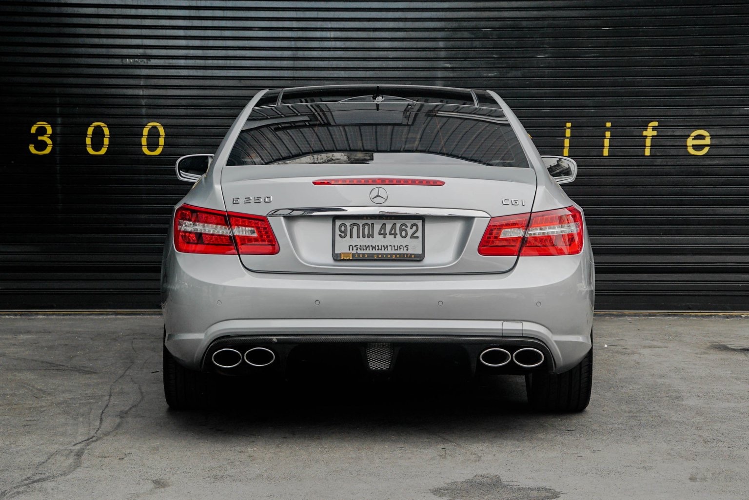 Mercedes-Benz E-Class C207 E250 ปี 2010 สีเงิน (รูปที่ 3)