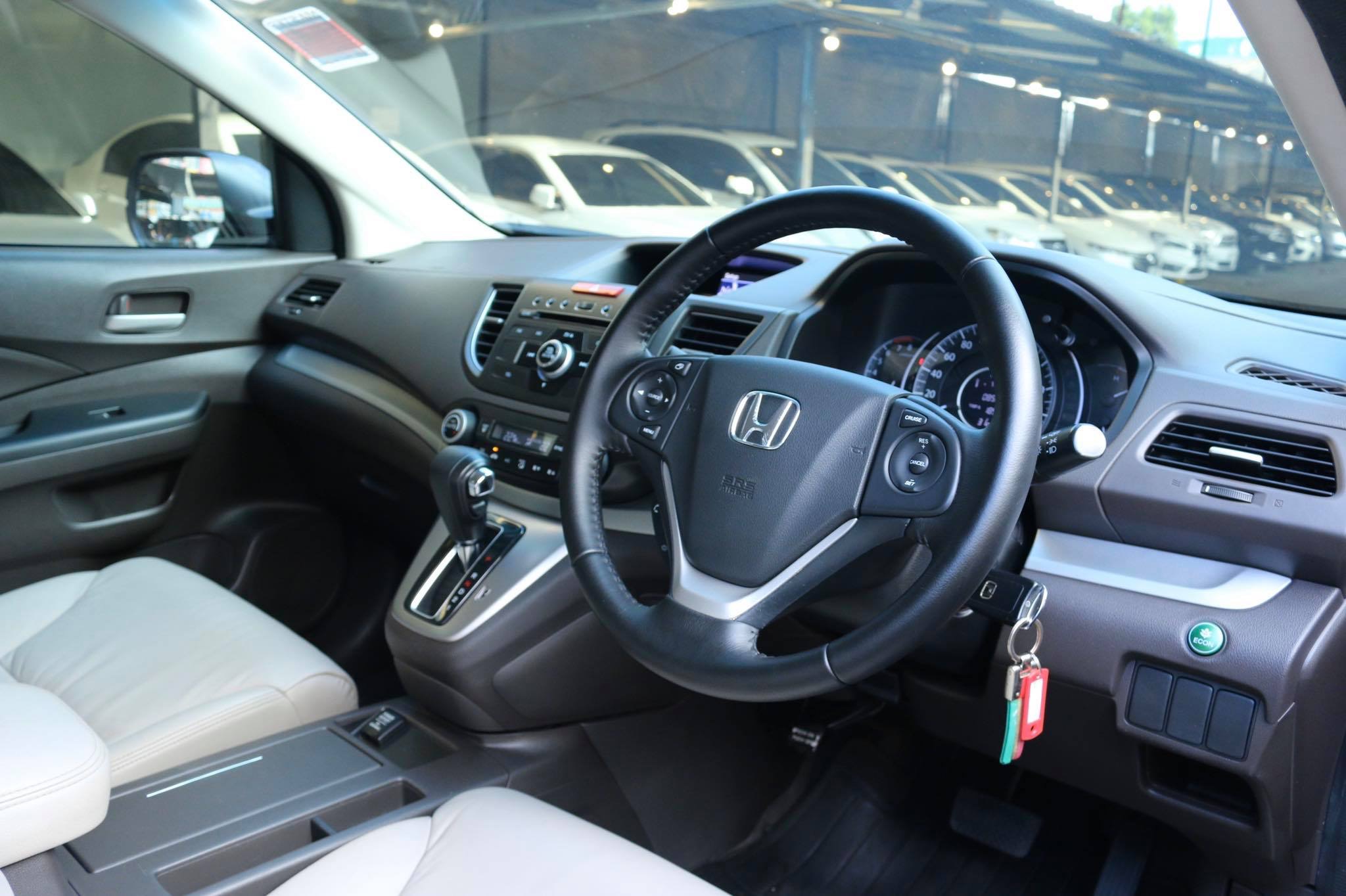 Honda CR-V ปี 2012 สีดำ (รูปที่ 7)