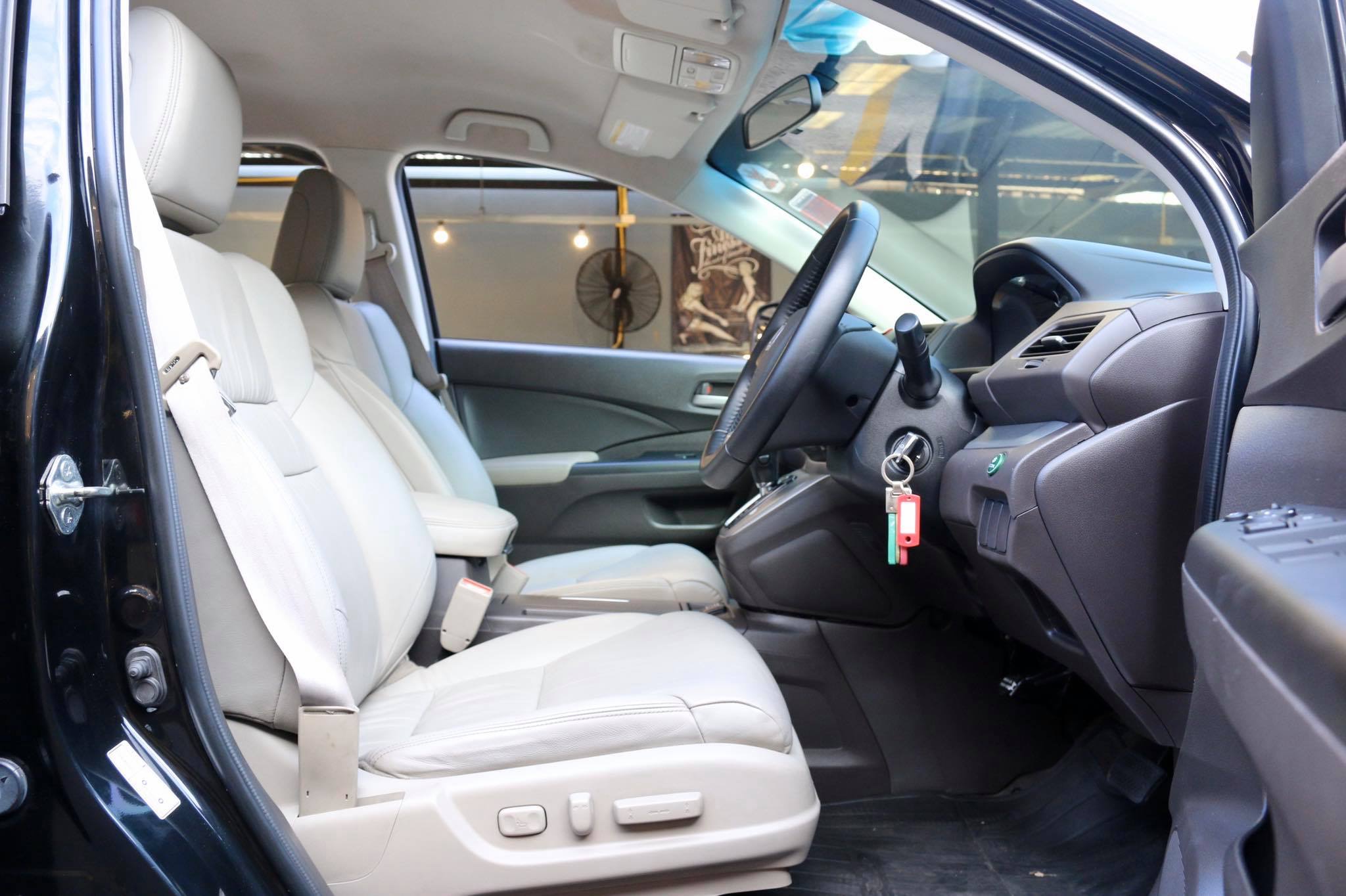 Honda CR-V ปี 2012 สีดำ (รูปที่ 9)