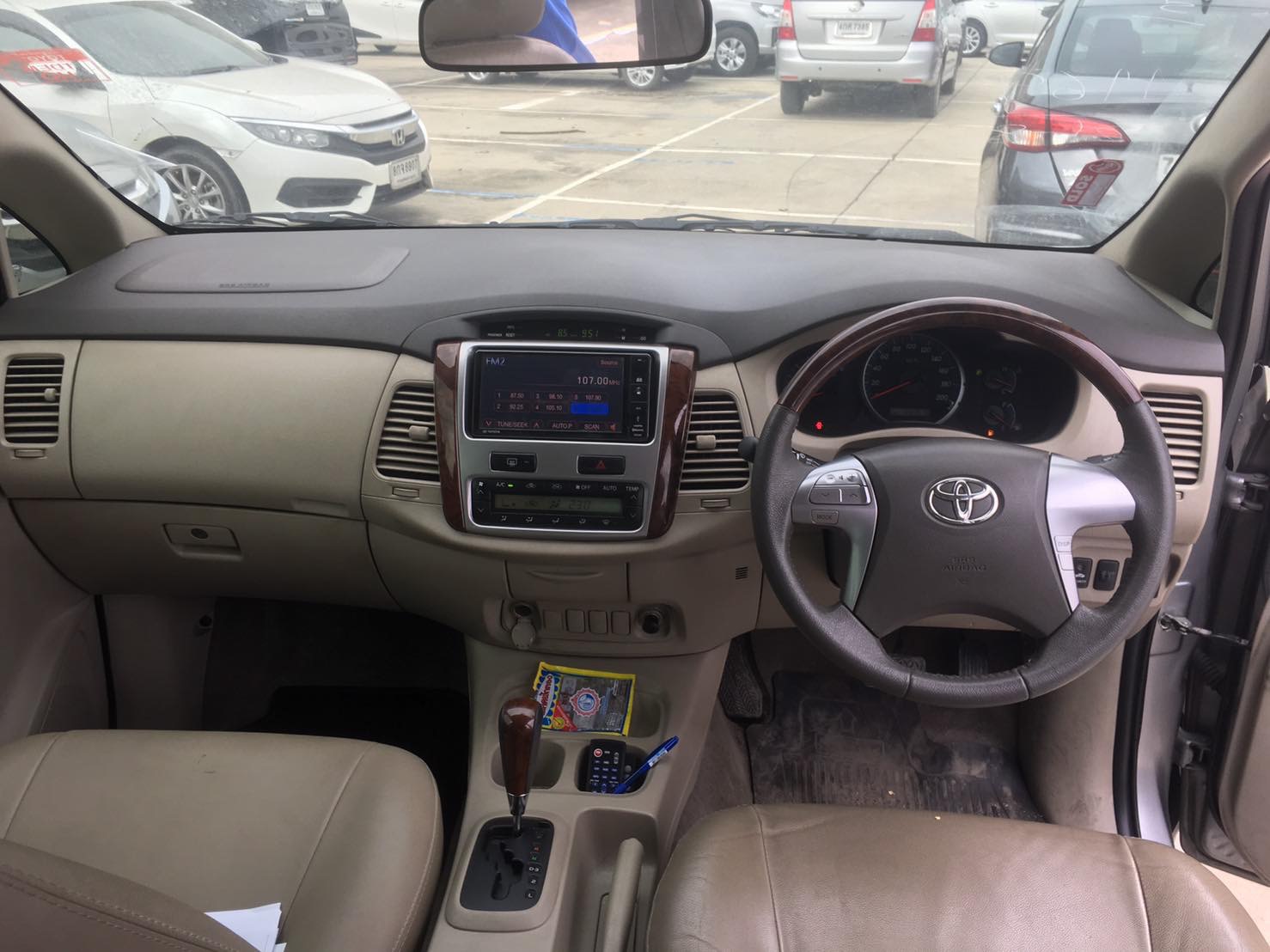 Toyota Innova ปี 2015