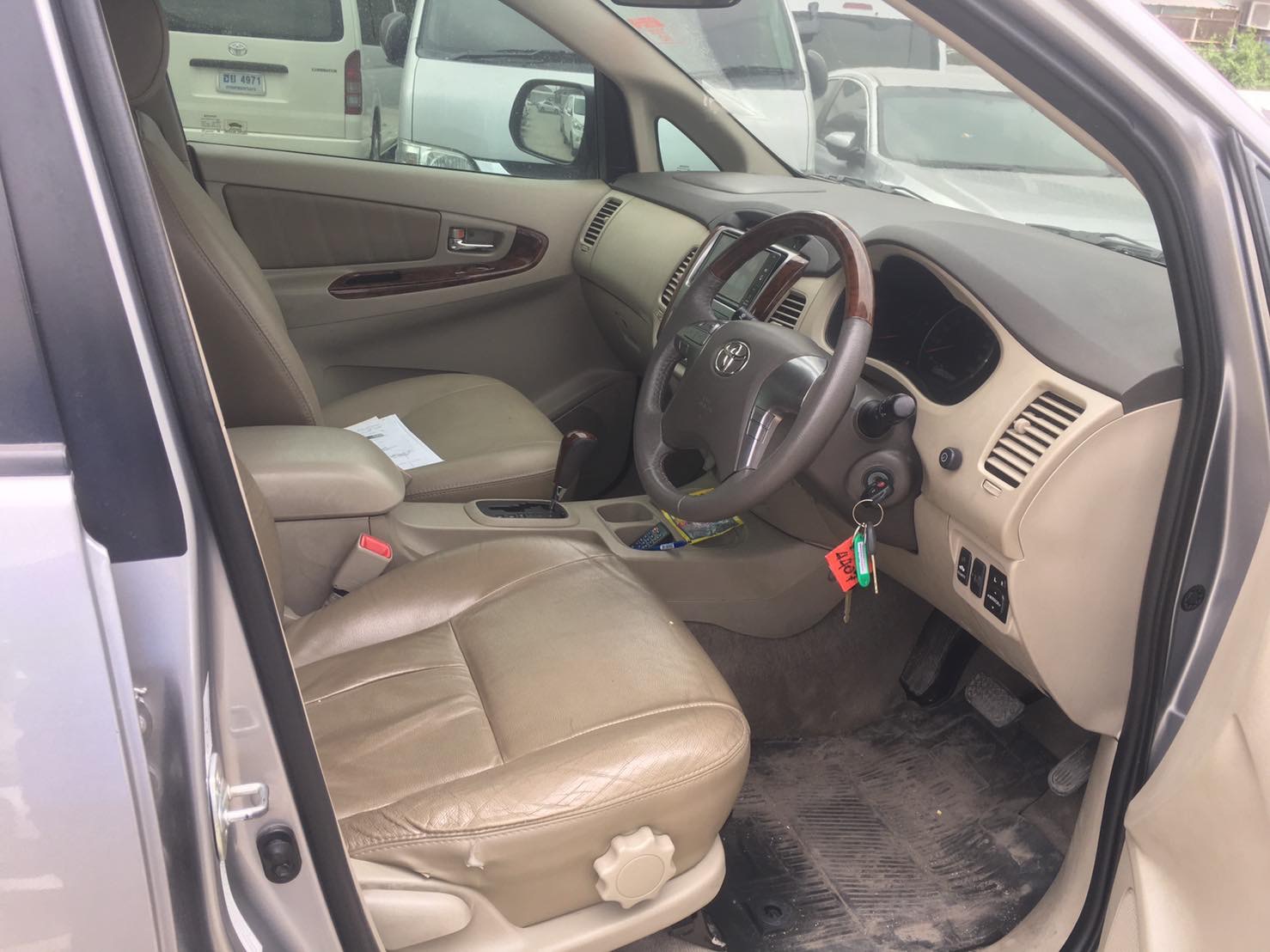 Toyota Innova ปี 2015 (รูปที่ 10)