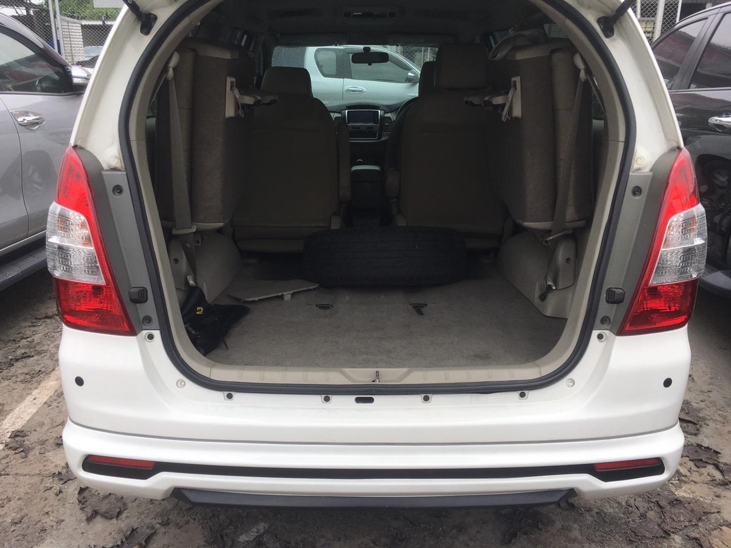 Toyota Innova ปี 2015 สีขาว (รูปที่ 10)