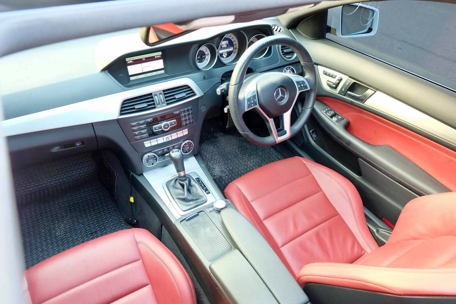 Mercedes-Benz C-Class C204 C180 ปี 2013 สีขาว (รูปที่ 13)