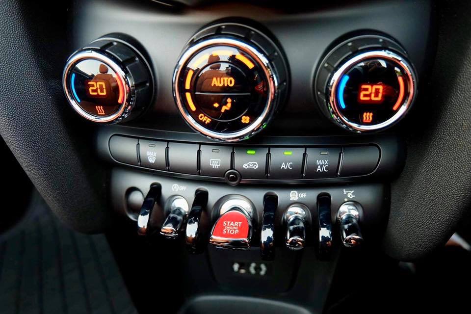 Mini Hatch (Cooper) Gen3 F57 (Convertible) ปี 2019 สีแดง (รูปที่ 15)