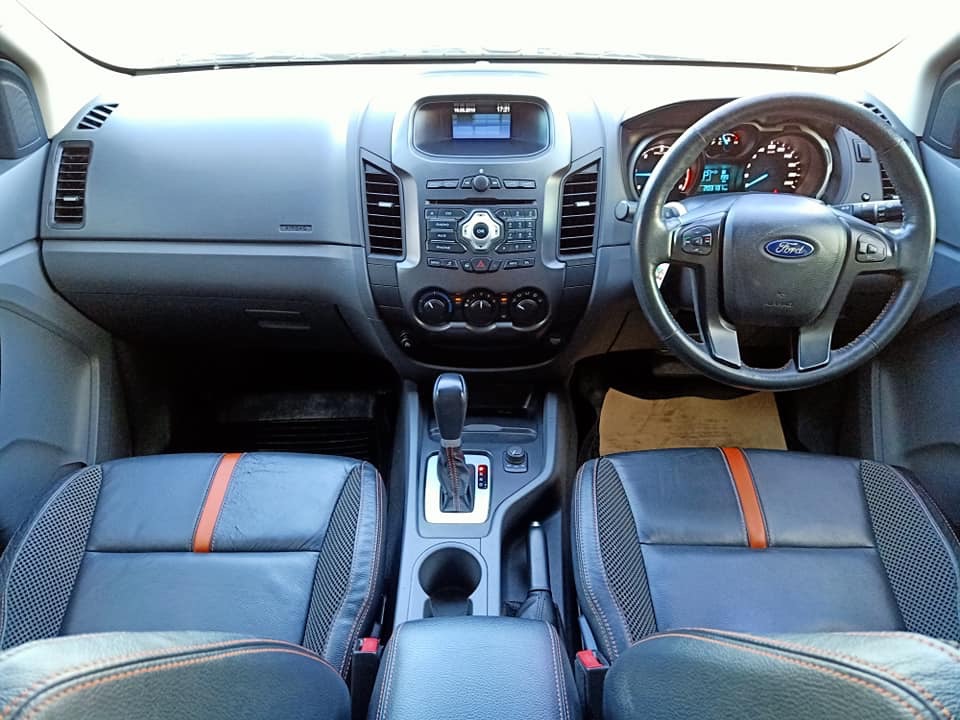 Ford Ranger 4 ประตู ปี 2012 สีขาว (รูปที่ 12)